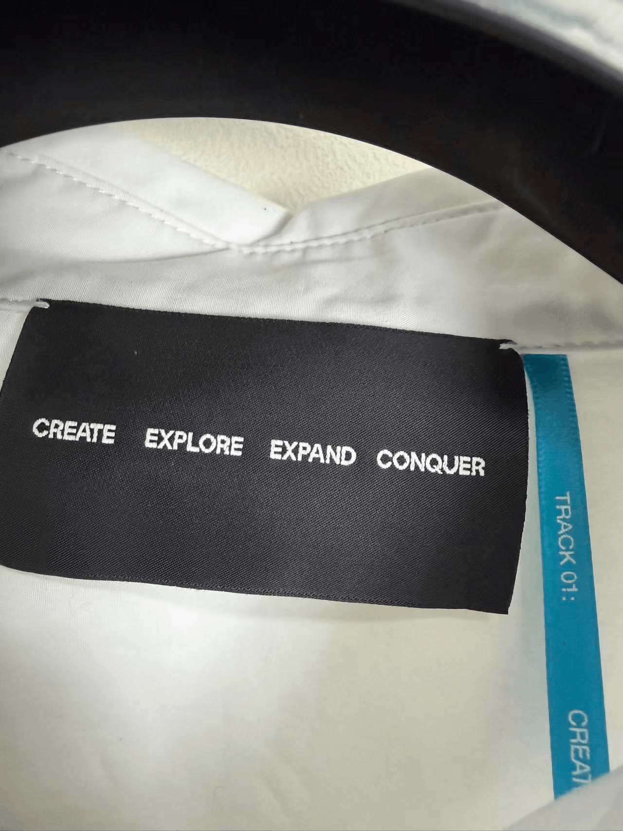 Other CEEC White Long-Sleeve Shirt Size US M / EU 48-50 / 2 - 4 Thumbnail