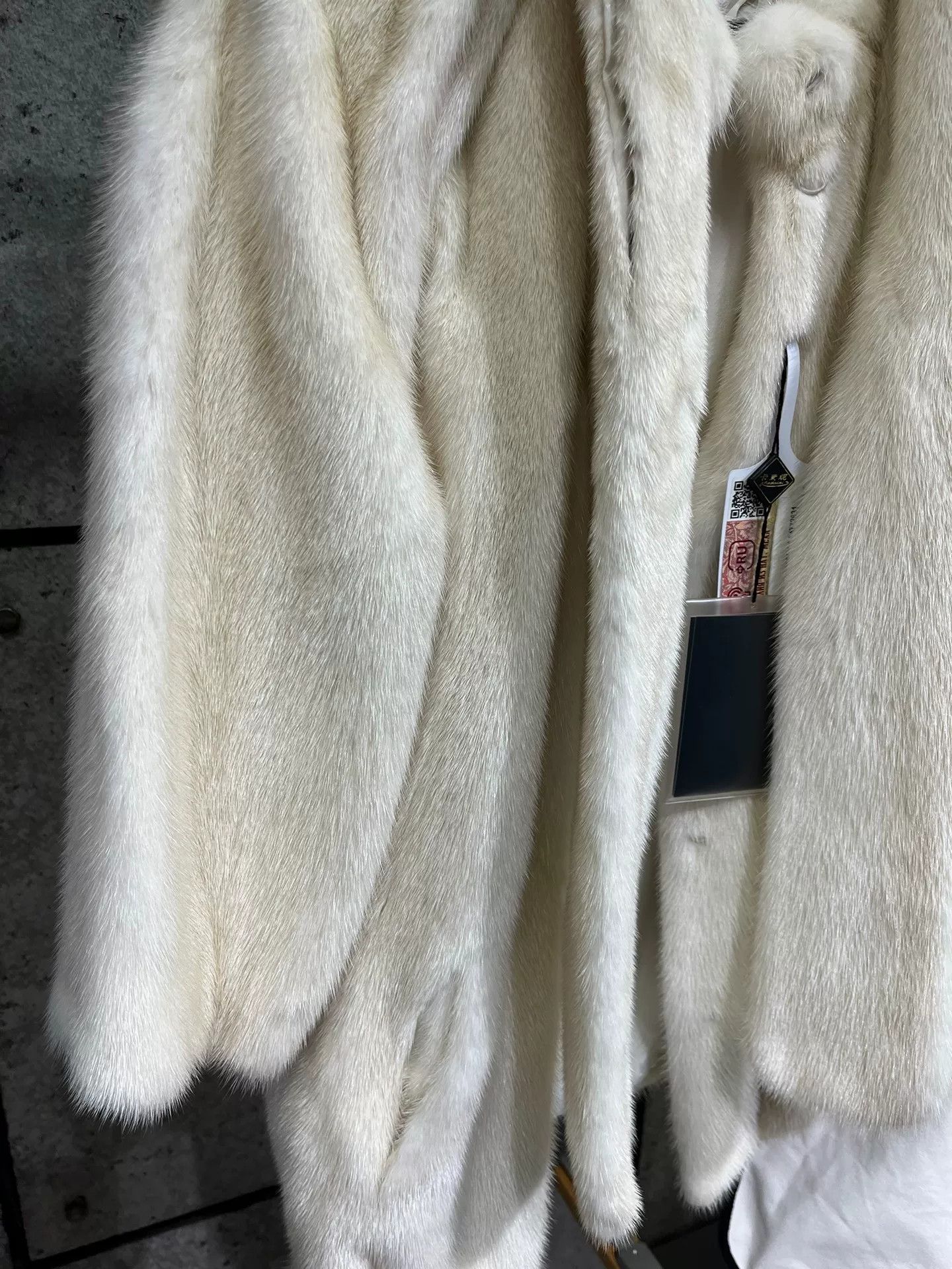 Other Kadaini Women's Fur Coat Size 42 Size M / US 6-8 / IT 42-44 - 2 Thumbnail