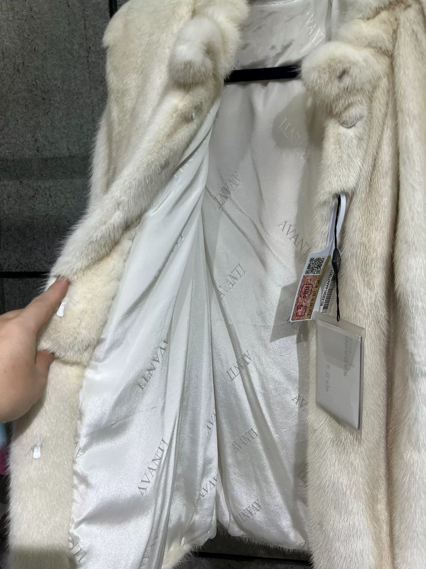 Other Kadaini Women's Fur Coat Size 42 Size M / US 6-8 / IT 42-44 - 5 Thumbnail