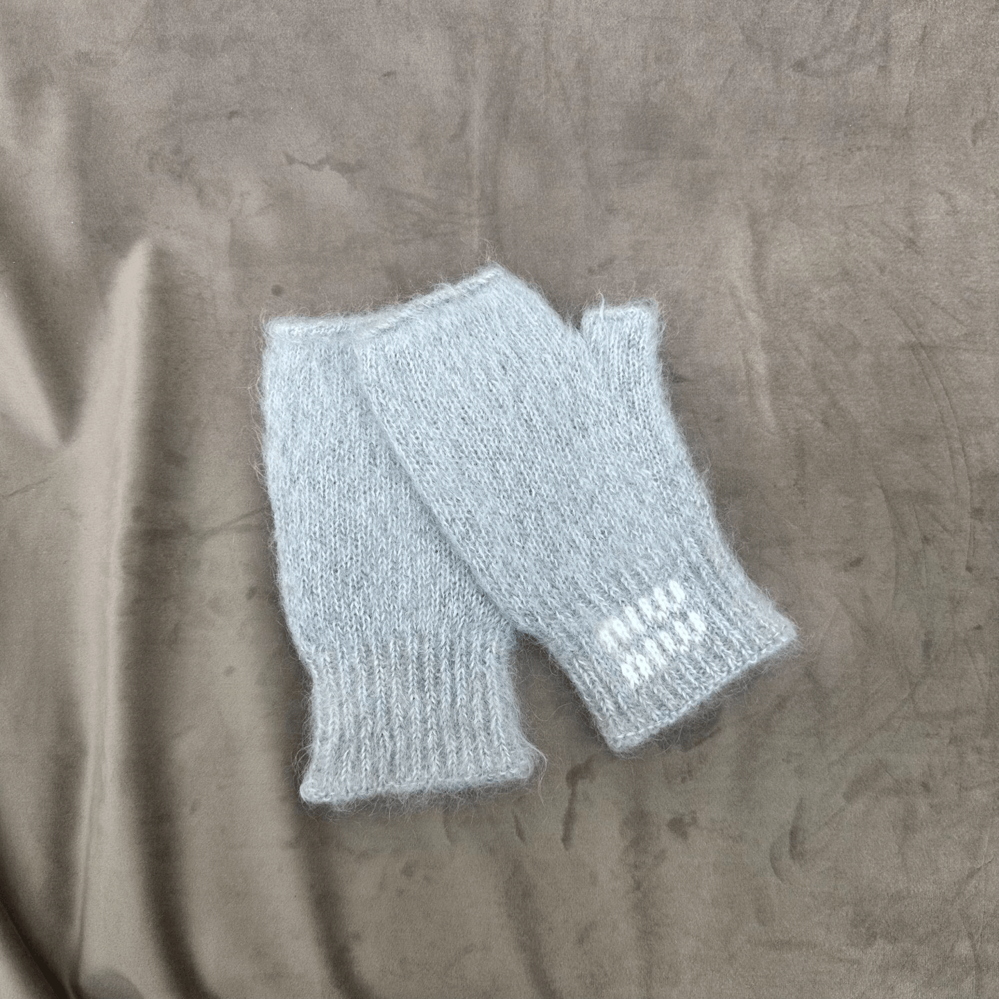 Miu Miu Miumiu Mohair Blend Fingerless Knit Gloves S Size ONE SIZE - 3 Thumbnail