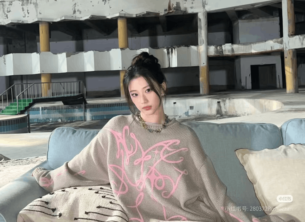 Acne Studios Acne Studios Pink Flocked Shimmer Knit Sweater Size XS / US 0-2 / IT 36-38 - 4 Thumbnail