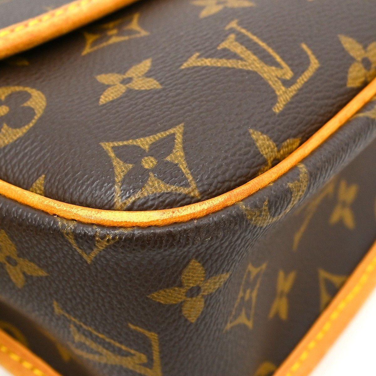 Louis Vuitton Louis Vuitton Sologne Handbag Monogram Canvas Size ONE SIZE - 7 Thumbnail