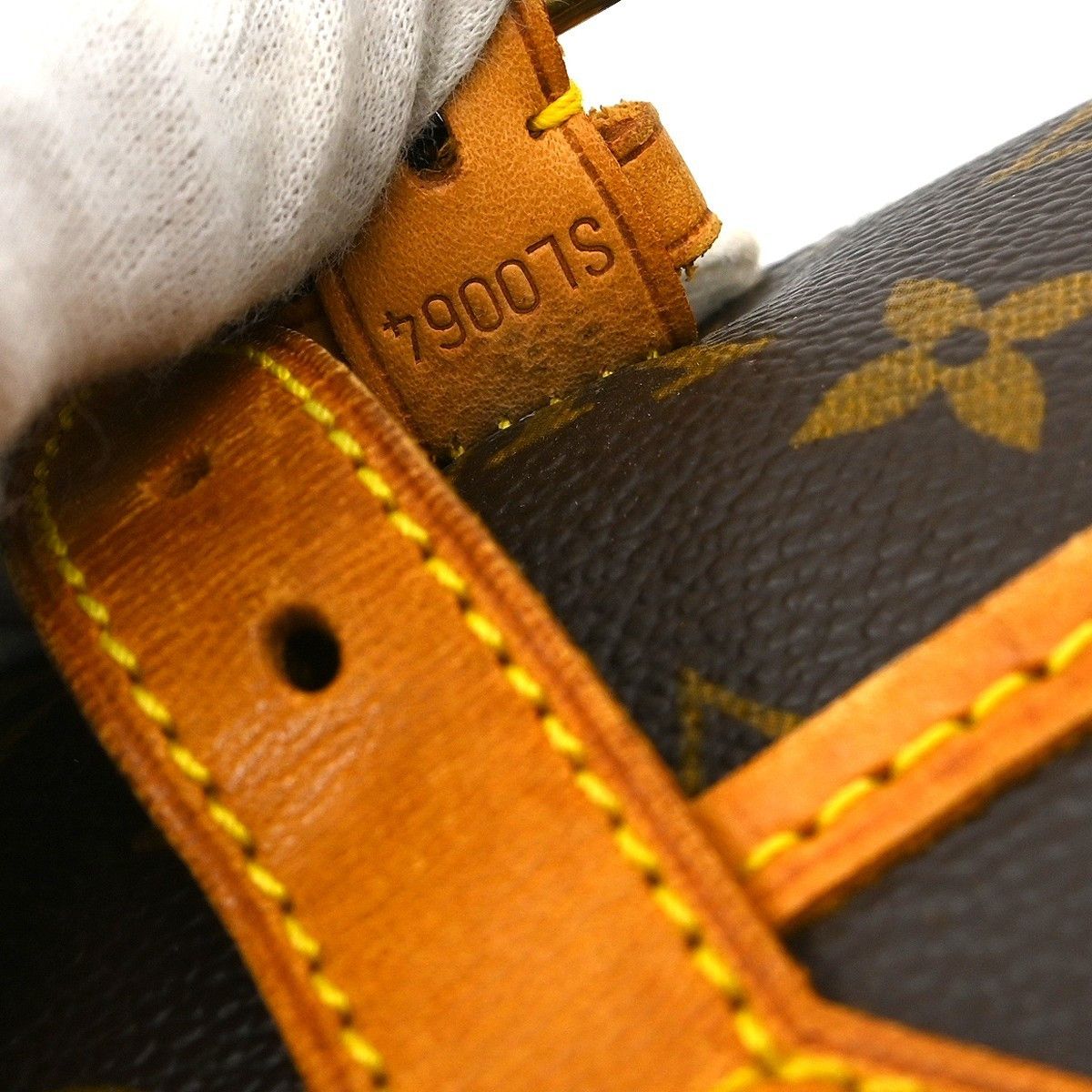 Louis Vuitton Louis Vuitton Sologne Handbag Monogram Canvas Size ONE SIZE - 5 Thumbnail