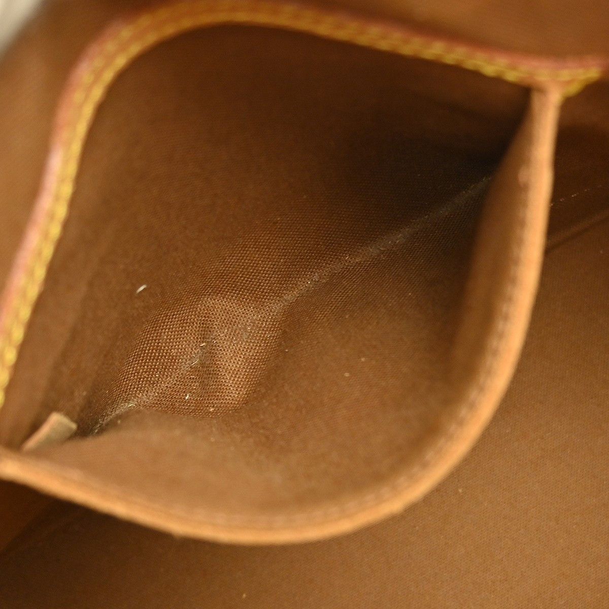 Louis Vuitton Louis Vuitton Alma Handbag Monogram Canvas Size ONE SIZE - 13 Thumbnail