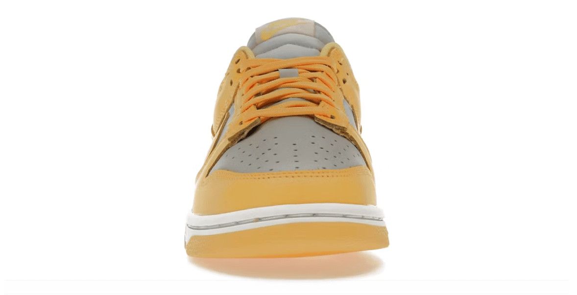 Nike Dunk Low Citron Pulse (W) Size US 8 / IT 38 - 3 Thumbnail