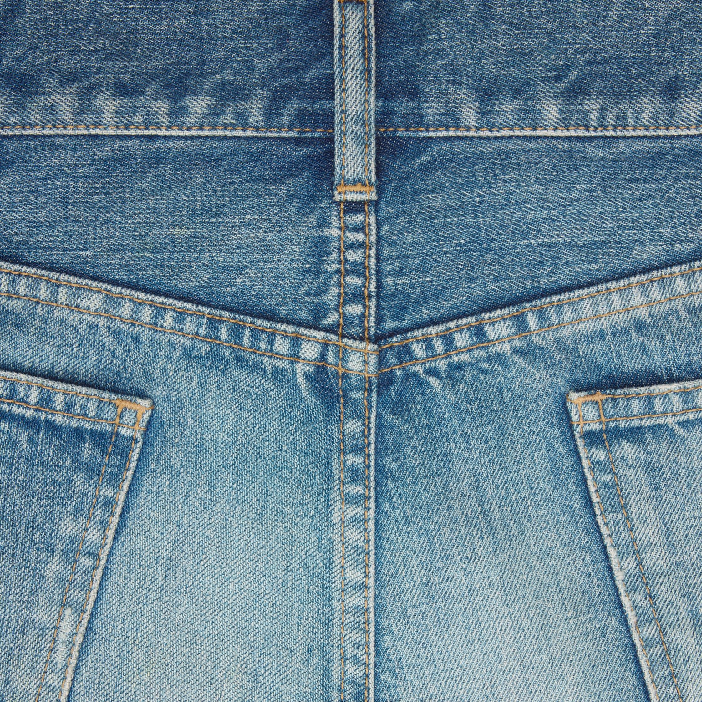 Celine SKATE SHORTS IN ELECTRIC SKY WASH DENIM Size 24" / US 00 / IT 34 - 3 Thumbnail