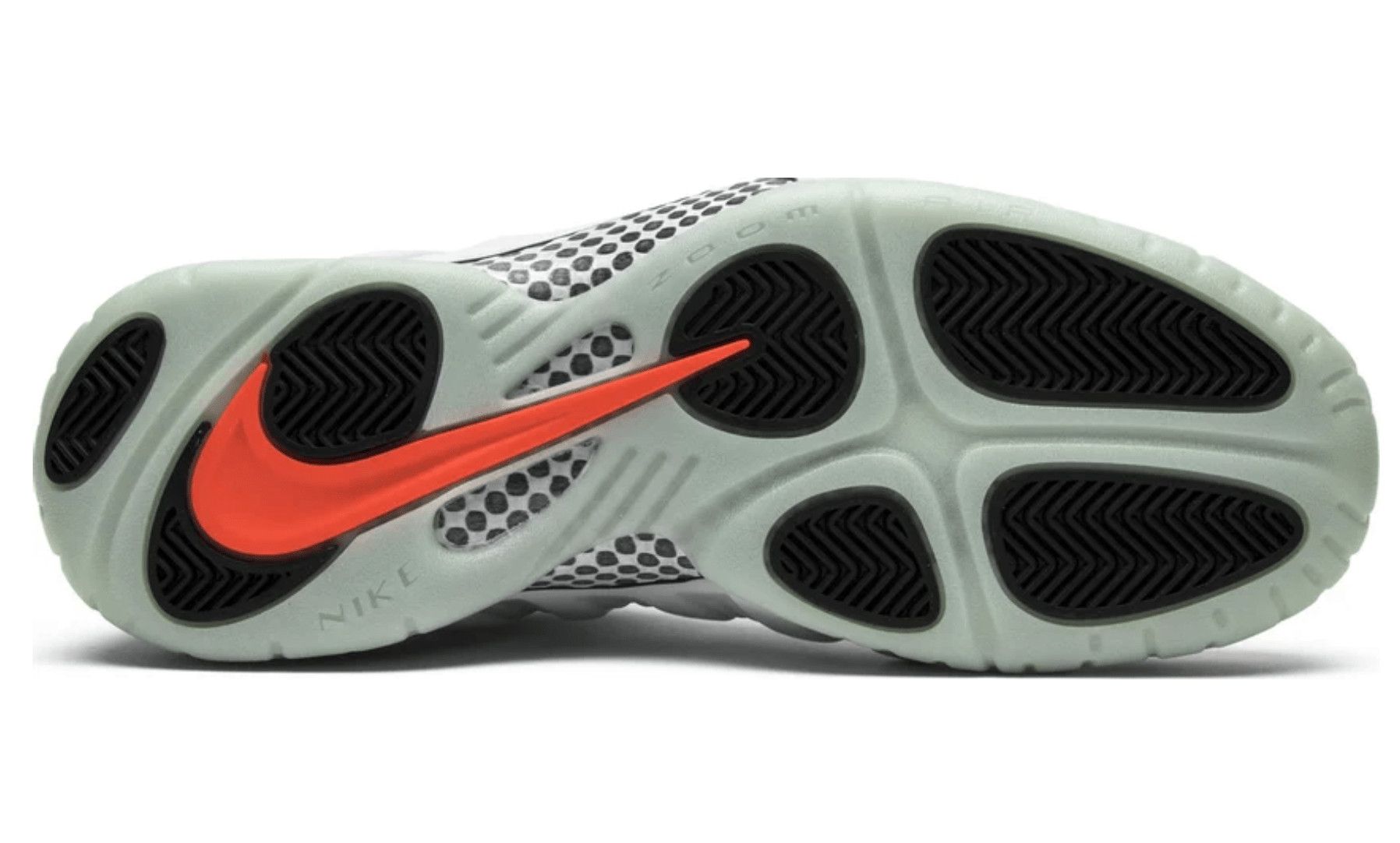 Nike Air Foamposite Pro Pure Platinum Size US 11.5 / EU 44-45 - 5 Thumbnail