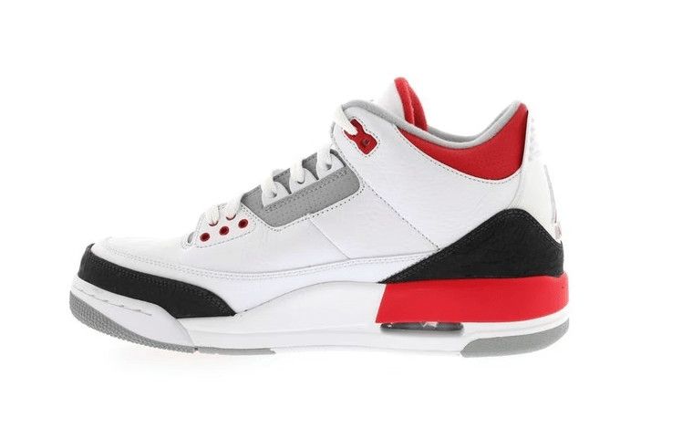 Nike 3 Retro Fire Red (2013) Size US 10 / EU 43 - 2 Thumbnail