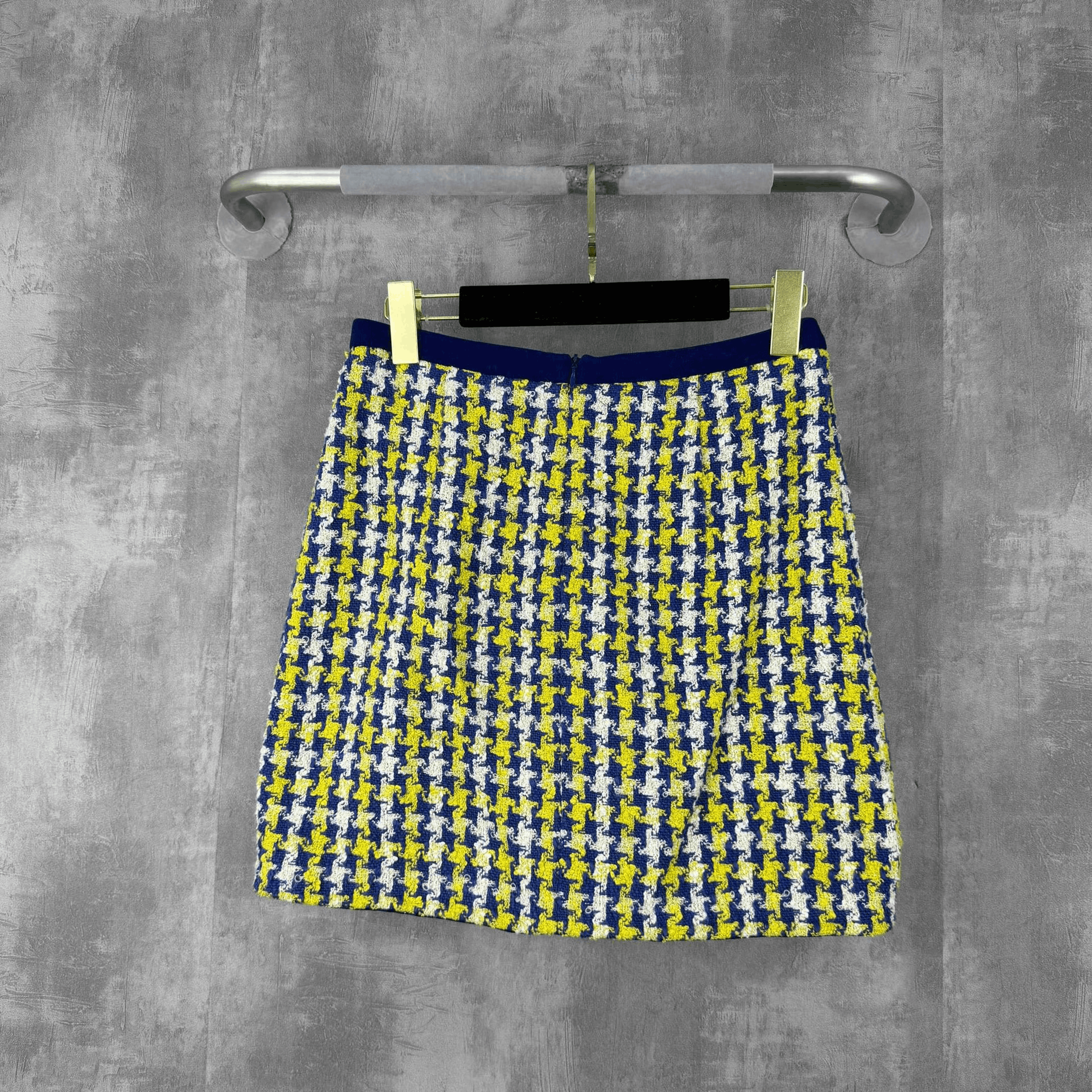 Miu Miu Miumiu Tweed Houndstooth Wool Skirt Size 40" / US 18 - 3 Thumbnail