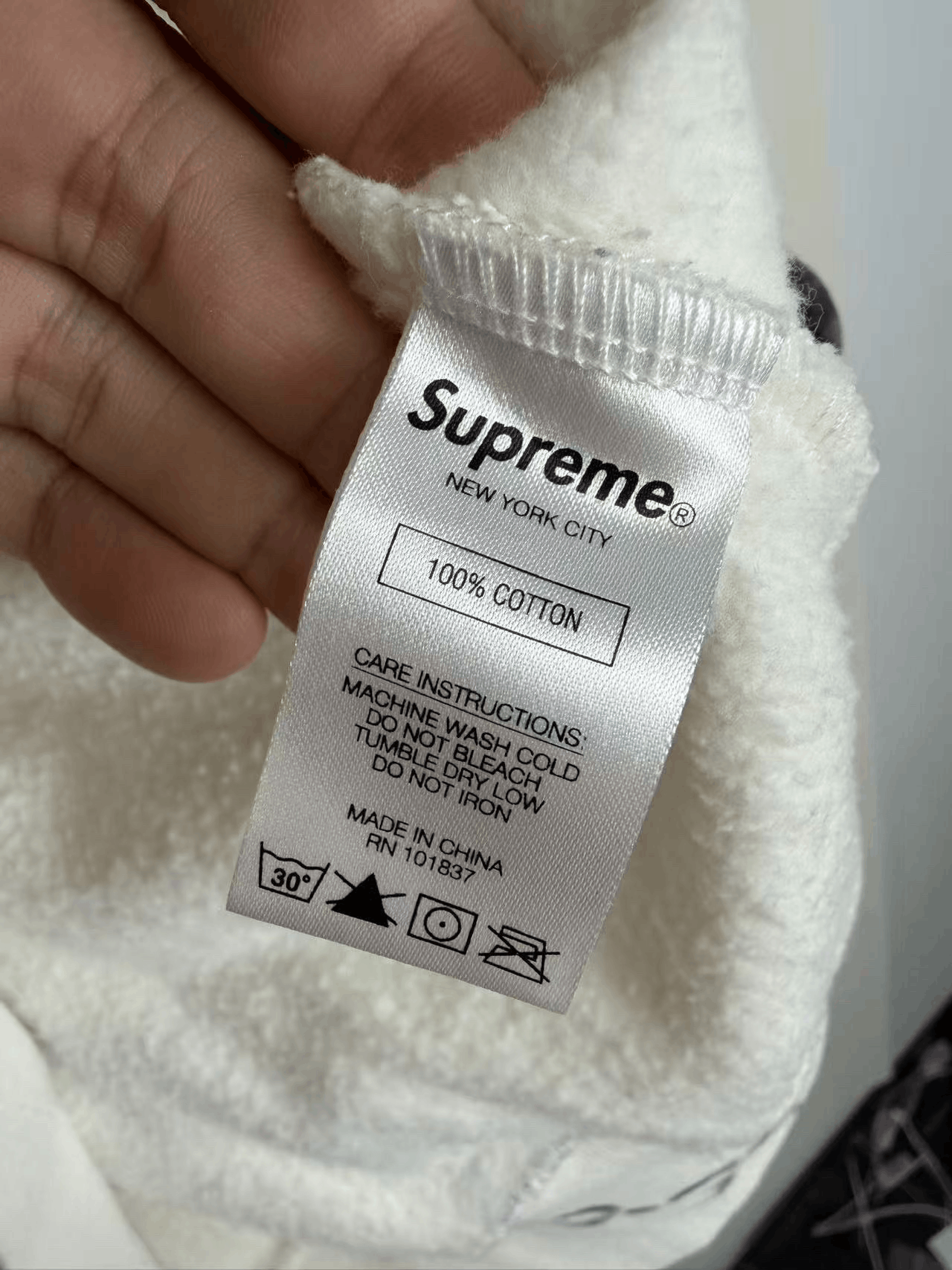 Supreme Supreme Studded Collar Hoodie Size US L / EU 52-54 / 3 - 3 Thumbnail