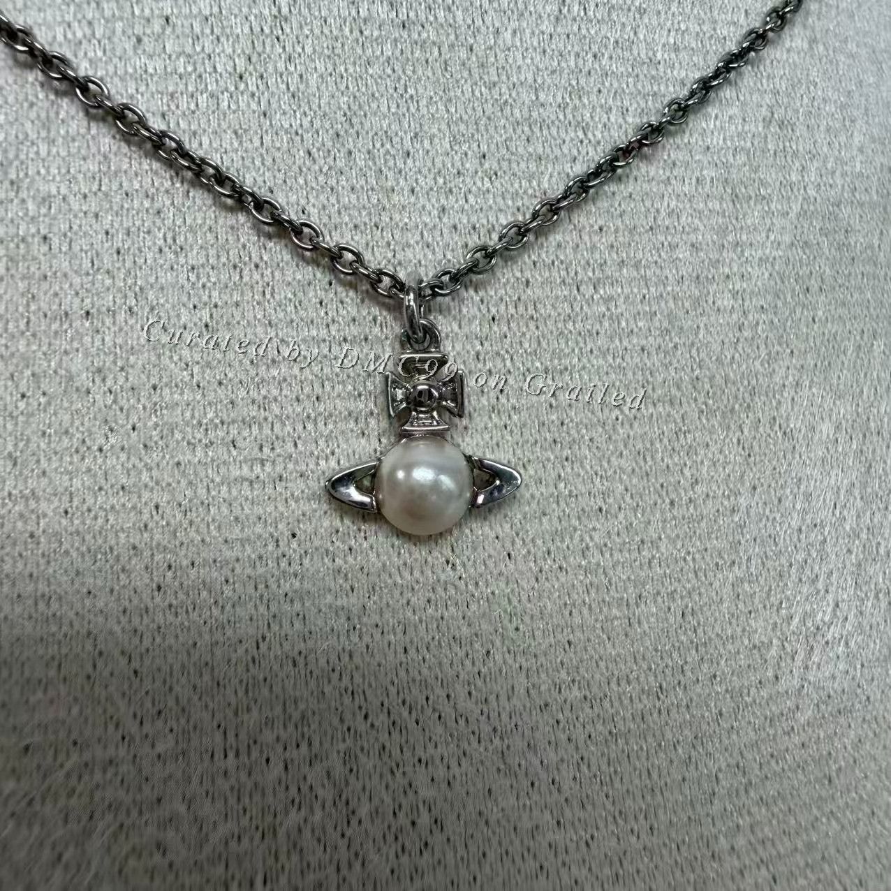 Vivienne Westwood Vivienne Westwood Saturn Pearl Necklace Size ONE SIZE - 2 Thumbnail