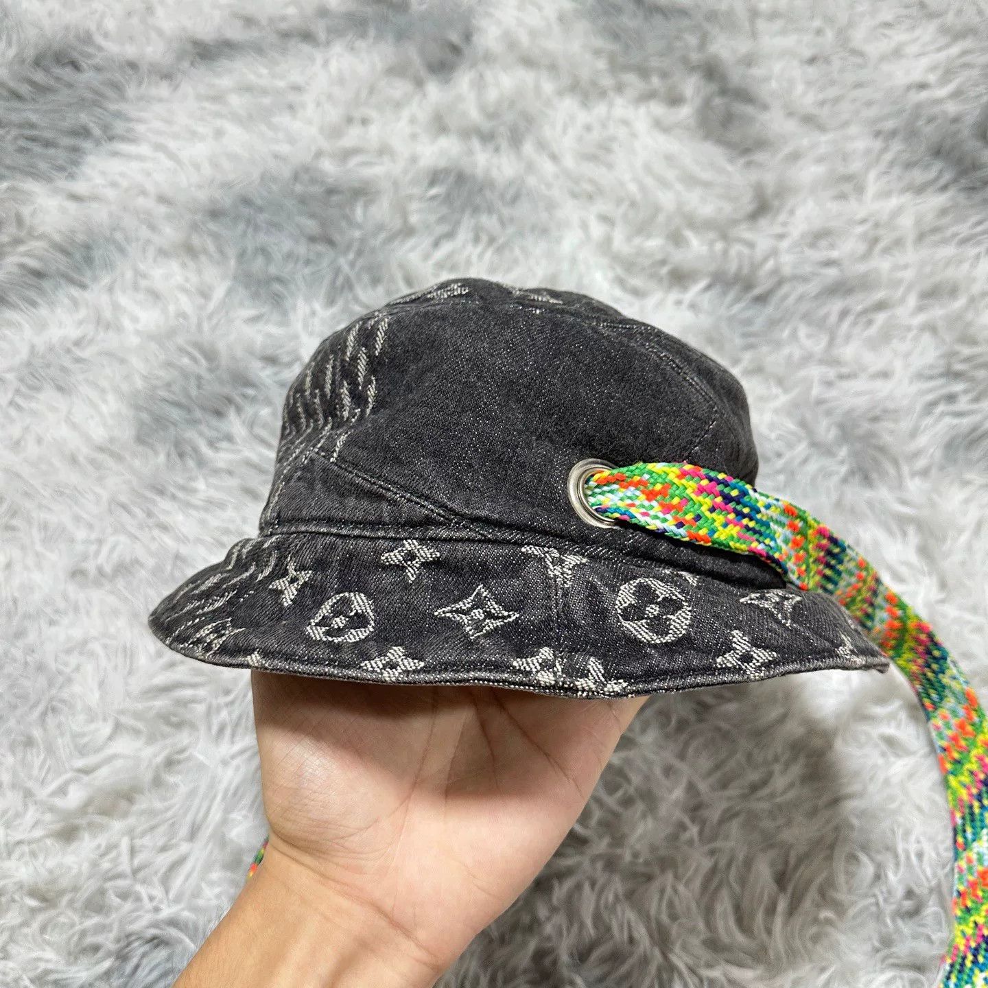 Louis Vuitton Louis Vuitton Nigo Reversible Bucket Hat Size ONE SIZE - 4 Thumbnail