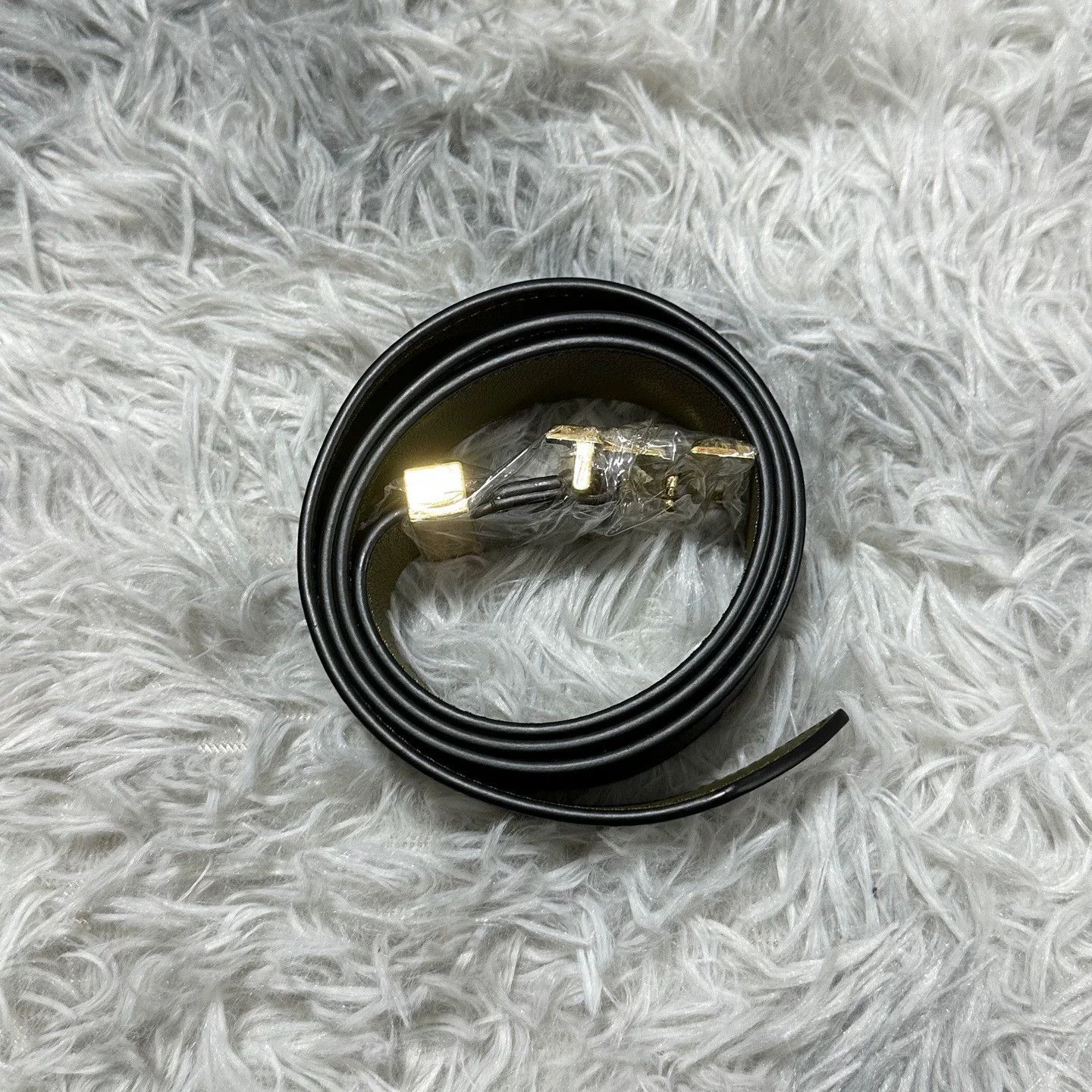Louis Vuitton Louis Vuitton Leather Brass Belt Size ONE SIZE - 8 Thumbnail