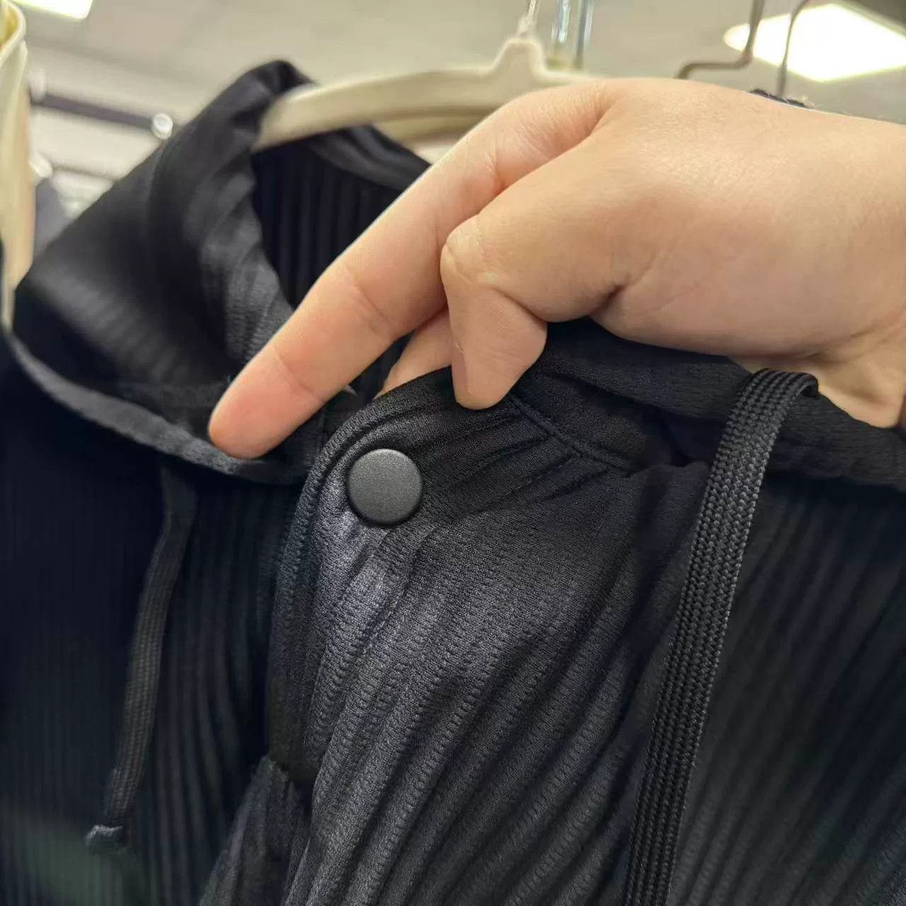 Issey Miyake Issey Miyake JK110 Black Pleated Hoodie Size US M / EU 48-50 / 2 - 9 Thumbnail