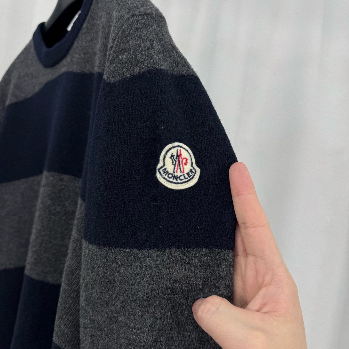 Moncler Moncler Embroidered Logo Striped Knit Sweater Size US M / EU 48-50 / 2 - 5 Thumbnail