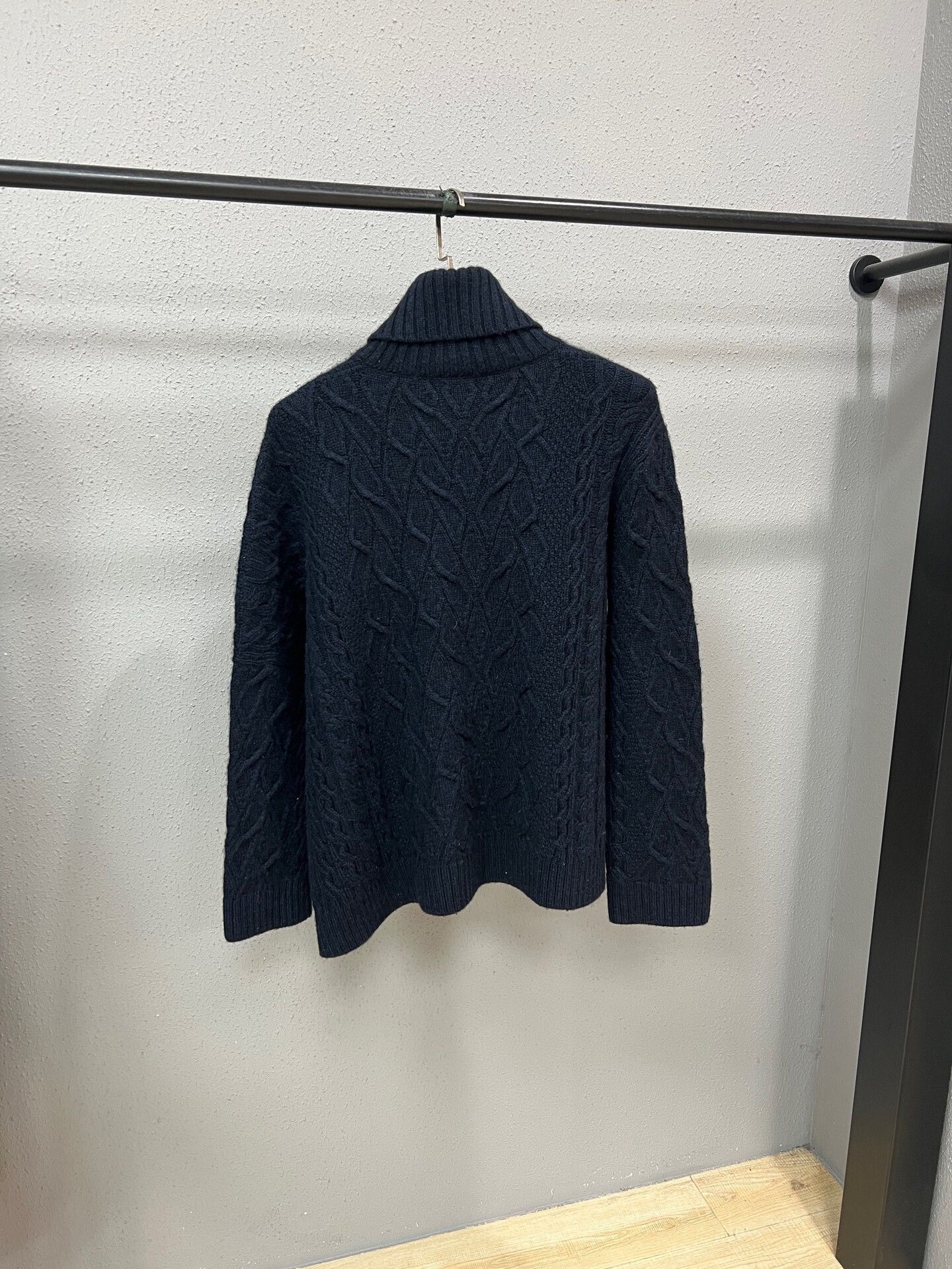 Loro Piana Loro Piana Cashmere Cable Knit Top Size US M / EU 48-50 / 2 - 2 Thumbnail