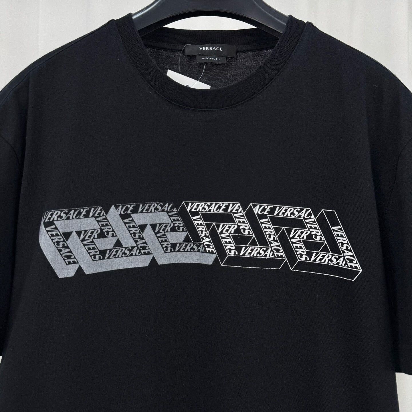 Versace Versace Printed Letter Short-Sleeve Size US S / EU 44-46 / 1 - 3 Thumbnail