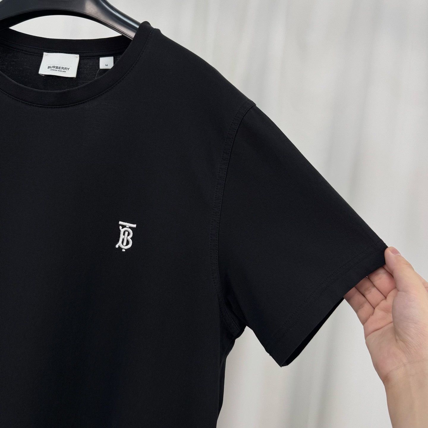 Burberry Burberry Embroidered TB Logo Short Sleeve Size US M / EU 48-50 / 2 - 4 Thumbnail