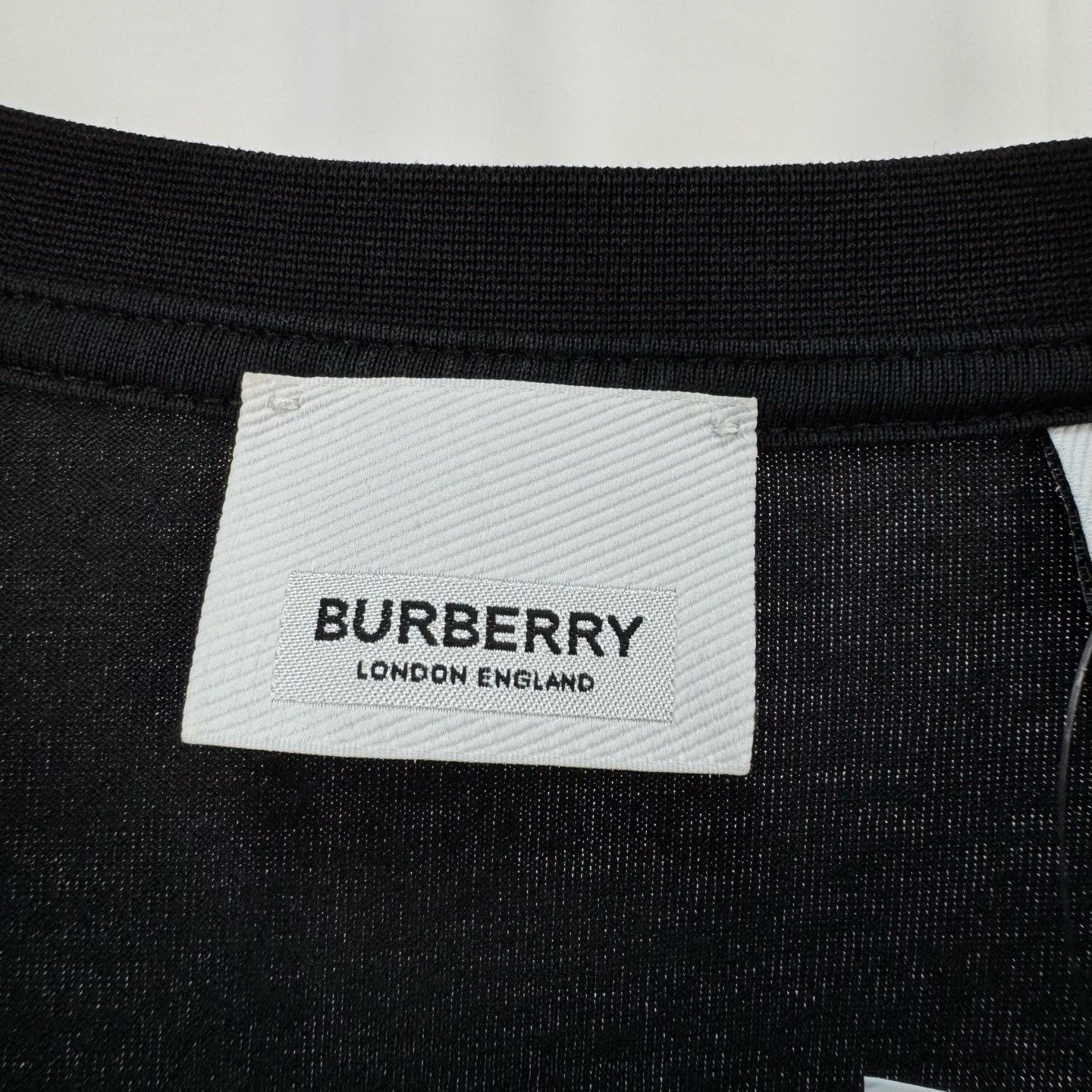 Burberry Burberry Embroidered TB Logo Short Sleeve Size US M / EU 48-50 / 2 - 6 Thumbnail