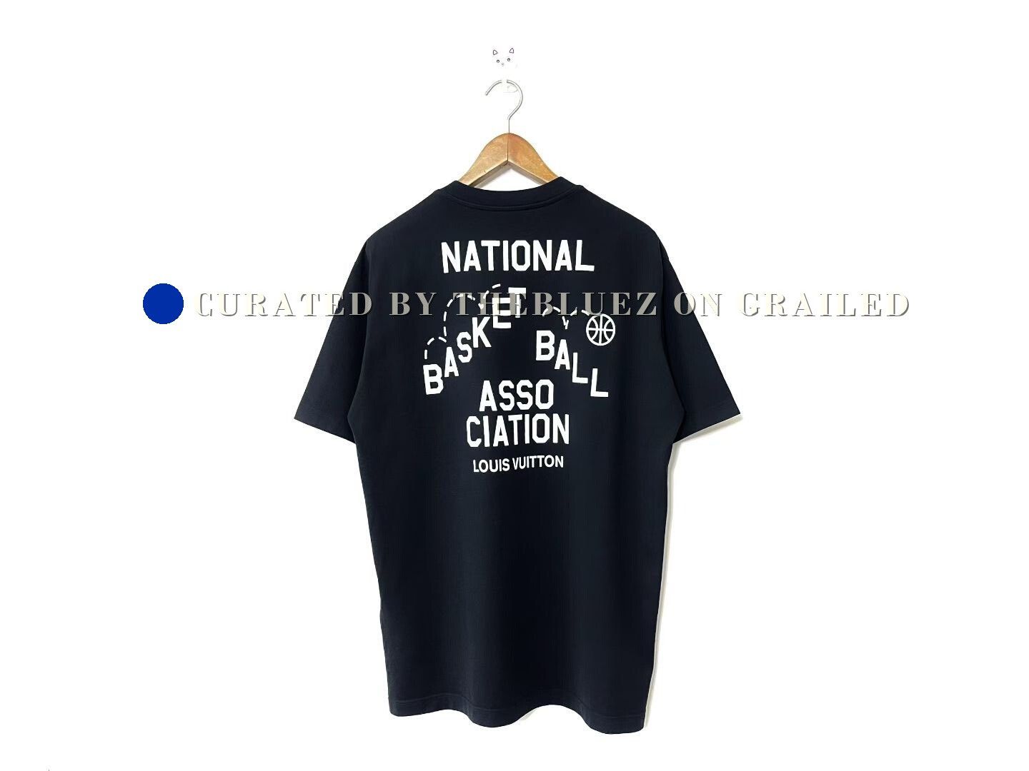 Louis Vuitton Louis Vuitton LV x NBA Basketball Logo Short-Sleeve Size US M / EU 48-50 / 2 - 2 Thumbnail