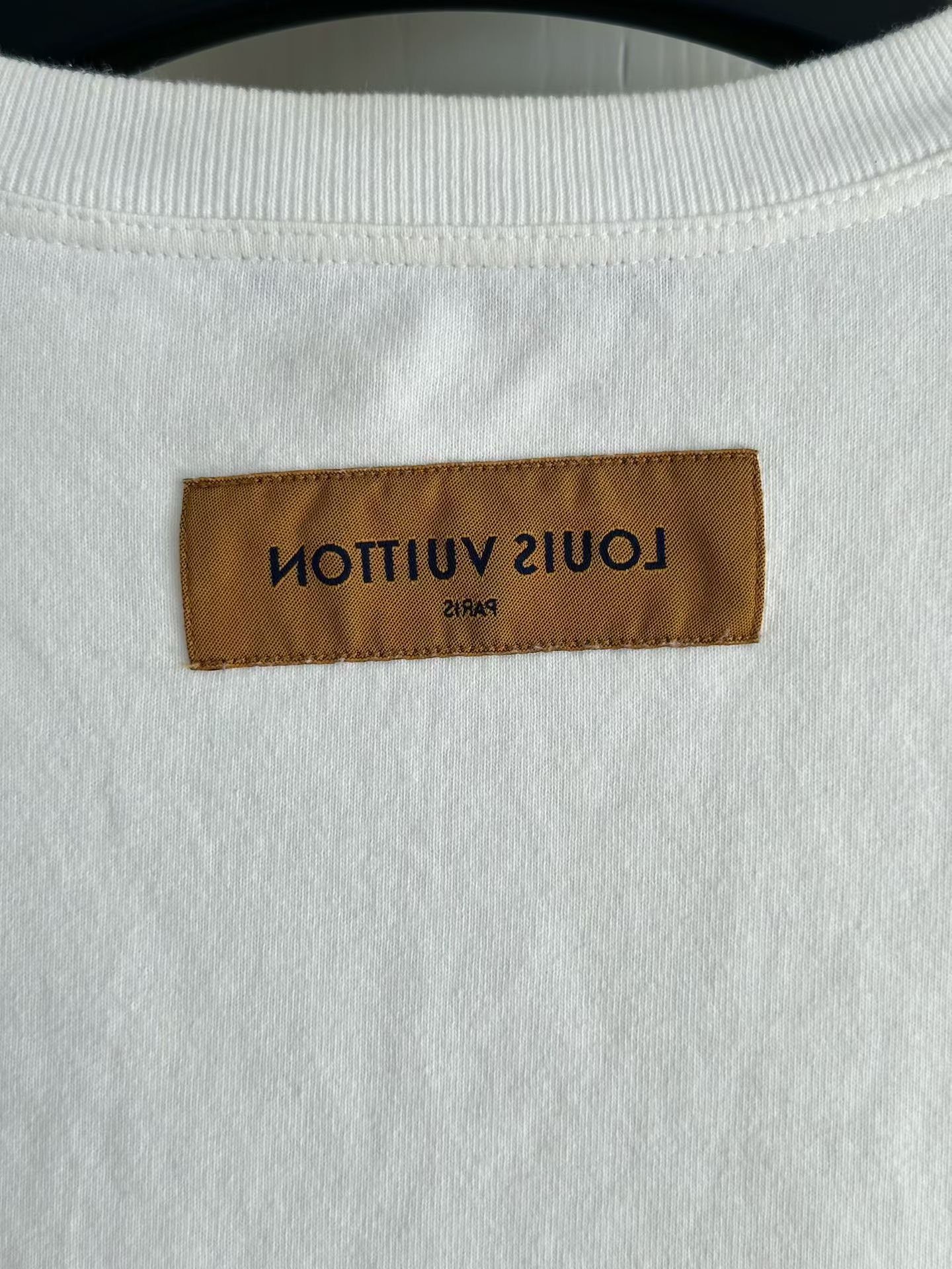 Louis Vuitton Louis Vuitton Embossed Monogram Short-Sleeve Size US M / EU 48-50 / 2 - 5 Thumbnail