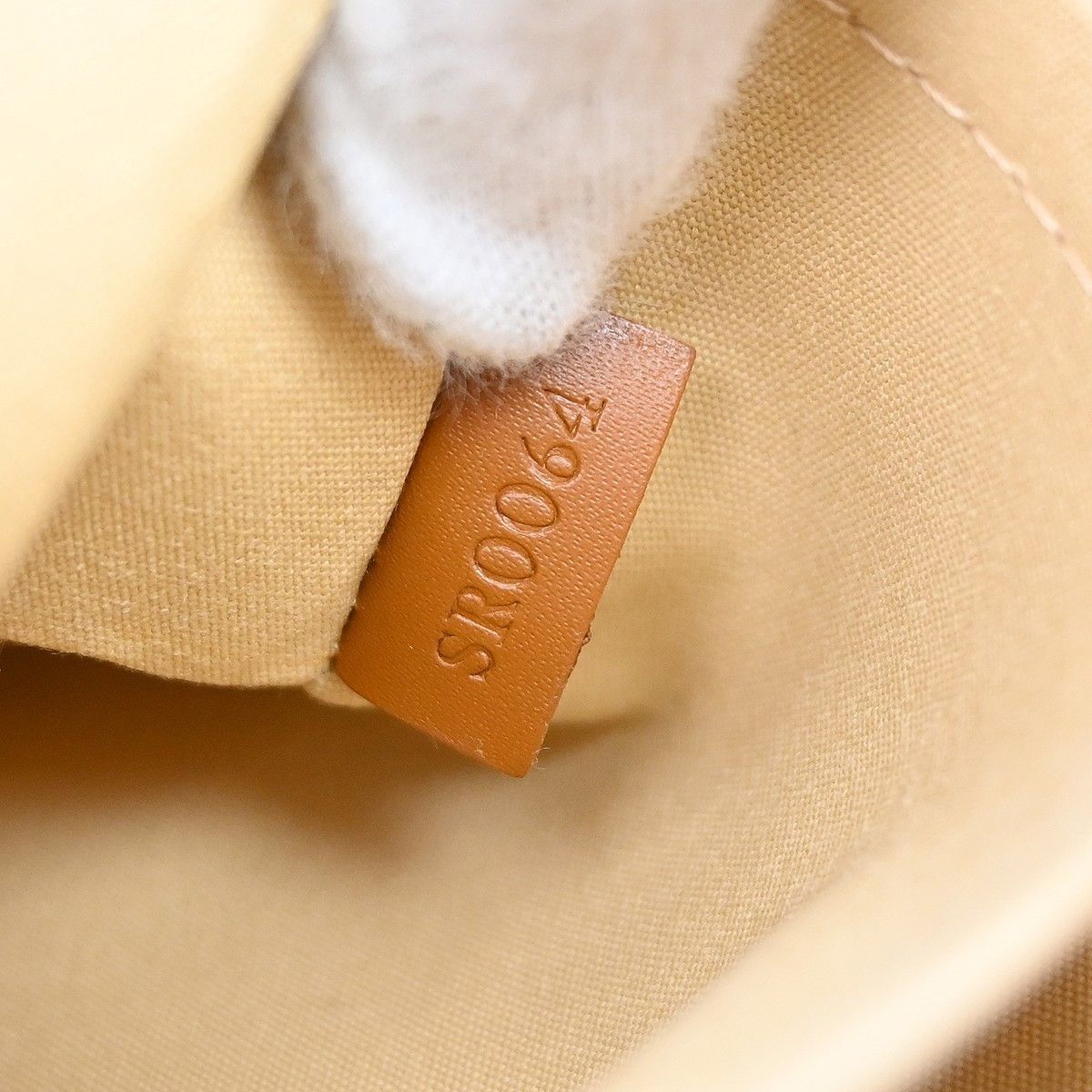 Louis Vuitton Louis Vuitton Lucille Handbag Mini Lin Size ONE SIZE - 5 Thumbnail
