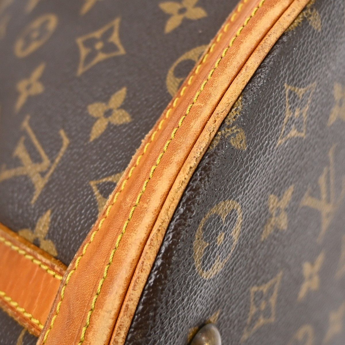Louis Vuitton Louis Vuitton Bucket Bag Monogram Canvas Size ONE SIZE - 8 Thumbnail
