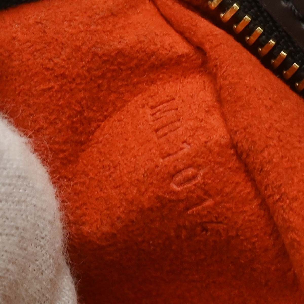 Louis Vuitton Louis Vuitton Uzes Handbag Damier Size ONE SIZE - 5 Thumbnail