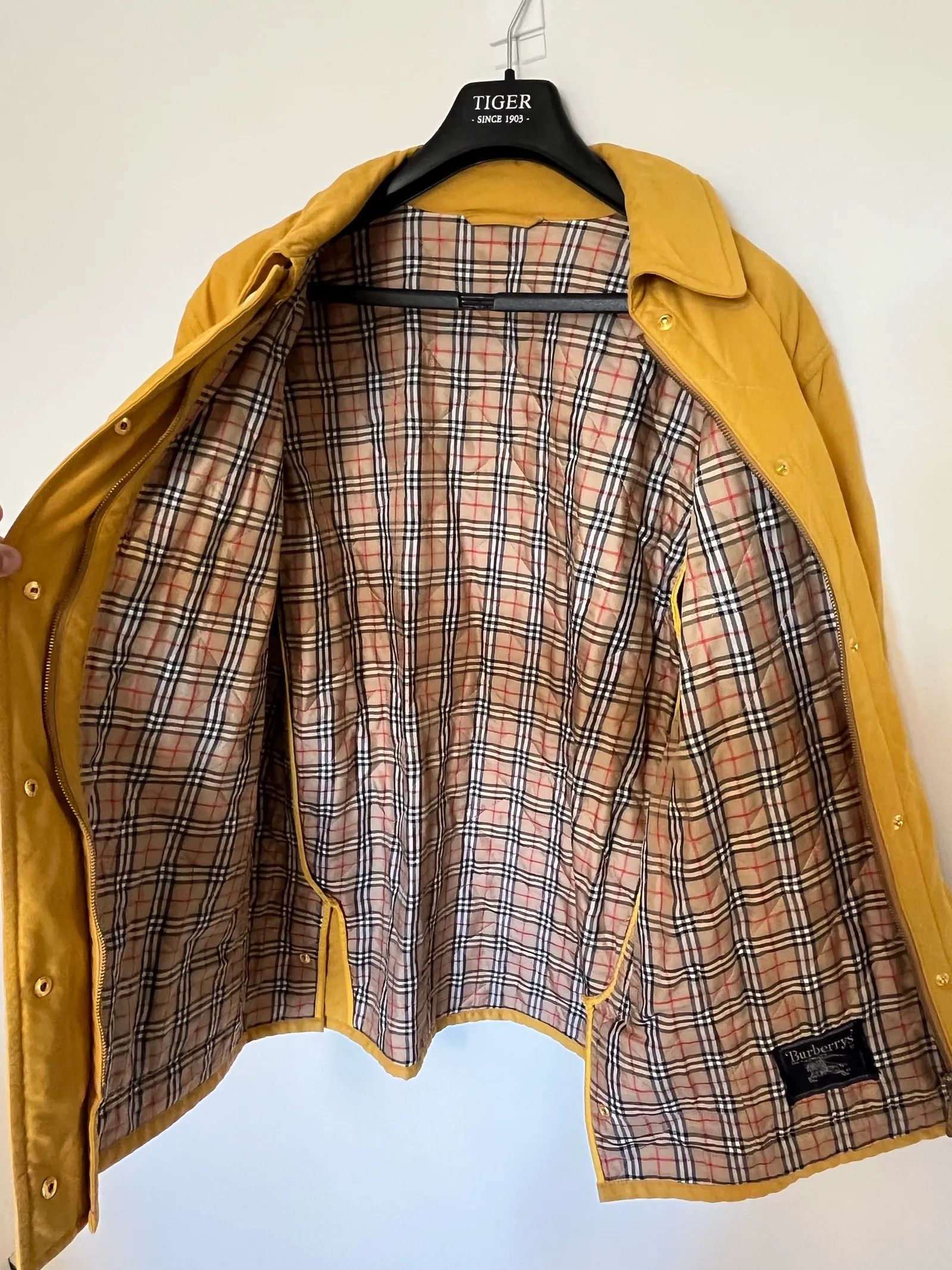Burberry Burberry Coat Size US M / EU 48-50 / 2 - 8 Thumbnail