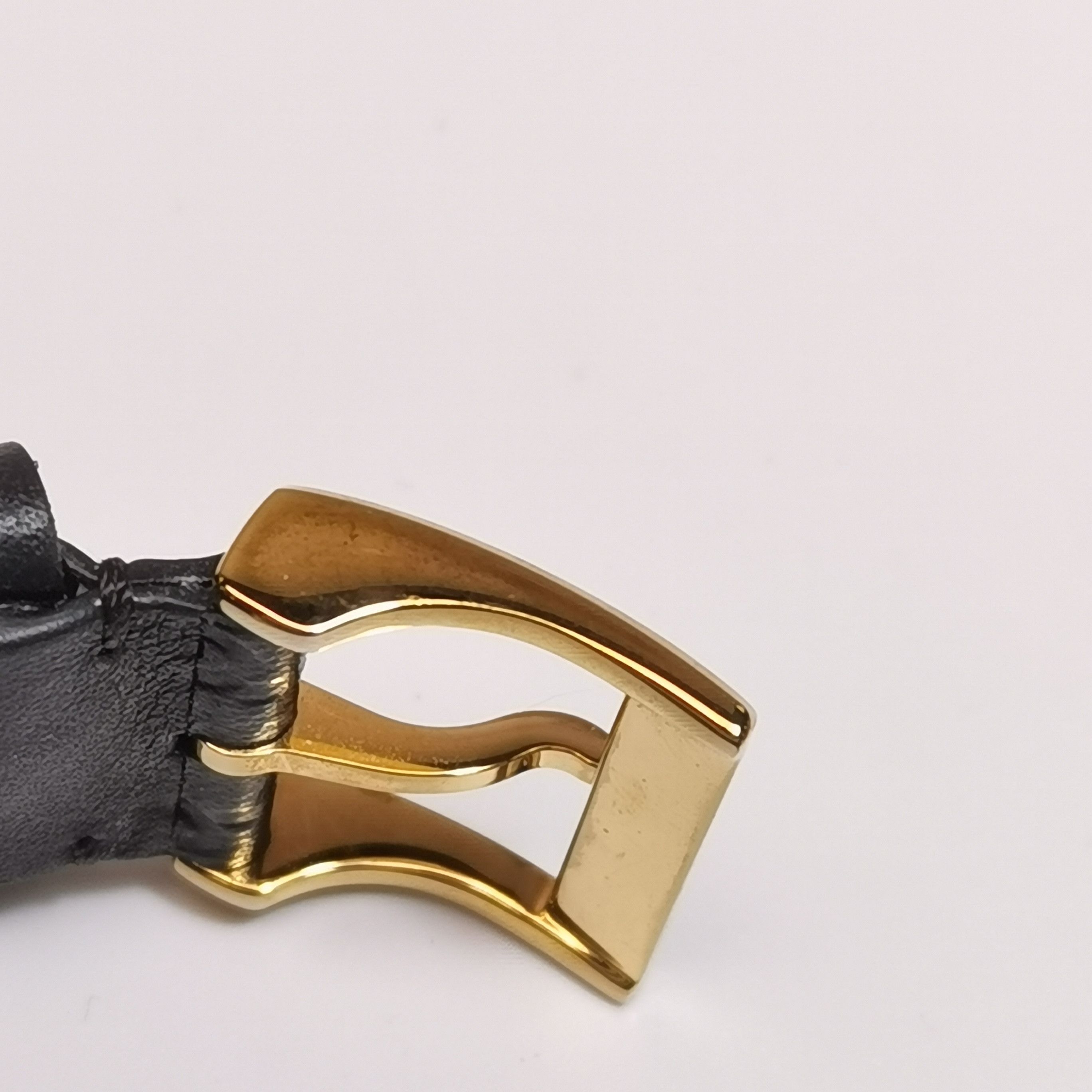 Gucci Gucci Women os Watches Size ONE SIZE - 10 Thumbnail