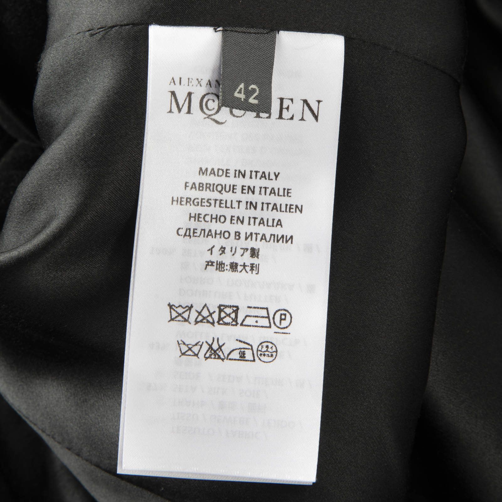 Alexander McQueen Black & Blue Silk Floral Coat Size M / US 6-8 / IT 42-44 - 12 Thumbnail
