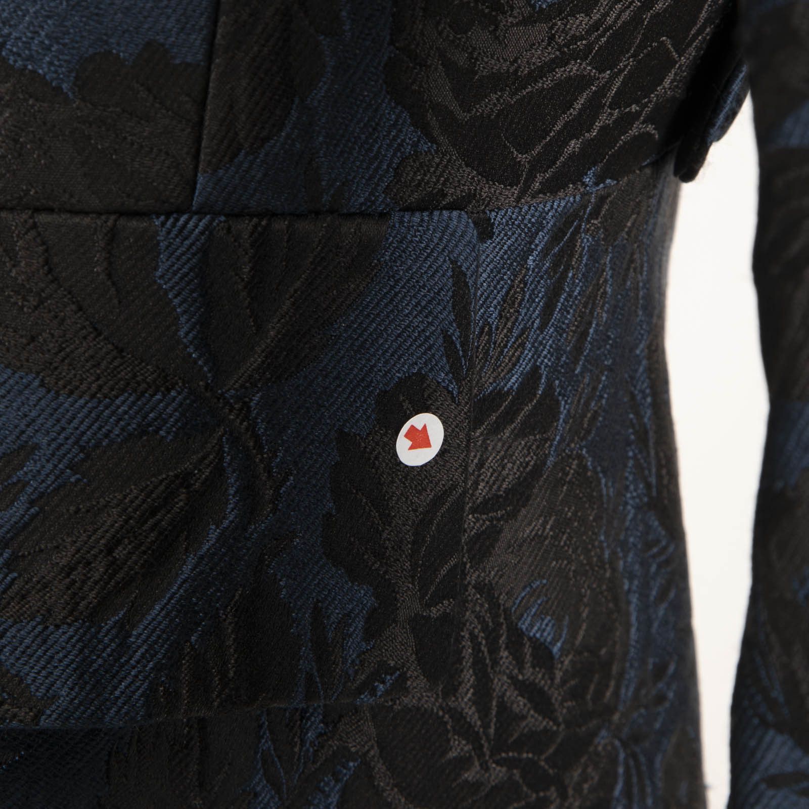 Alexander McQueen Black & Blue Silk Floral Coat Size M / US 6-8 / IT 42-44 - 8 Thumbnail