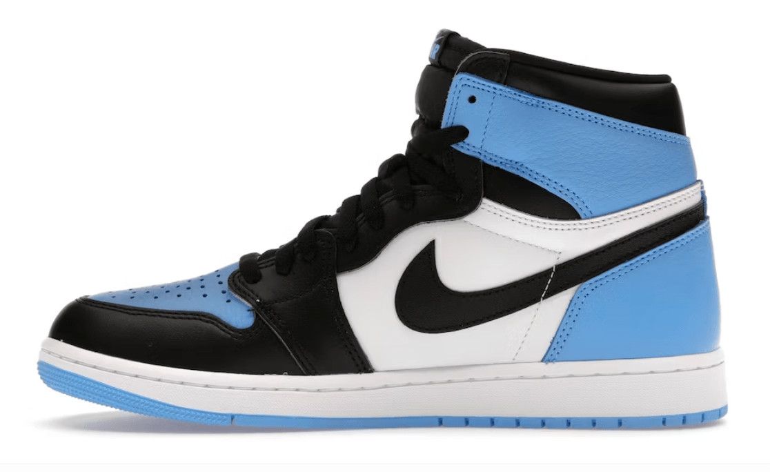 Nike 1 Retro High OG UNC Toe Size US 10 / EU 43 - 2 Thumbnail