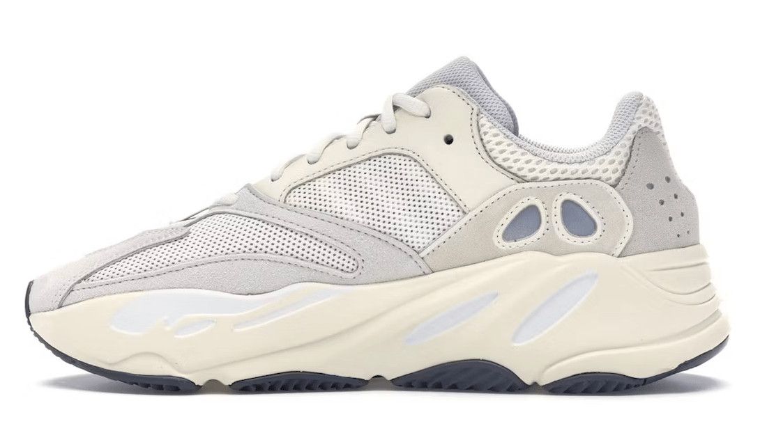 Adidas Yeezy Boost 700 Analog Size US 13 / EU 46 - 2 Thumbnail