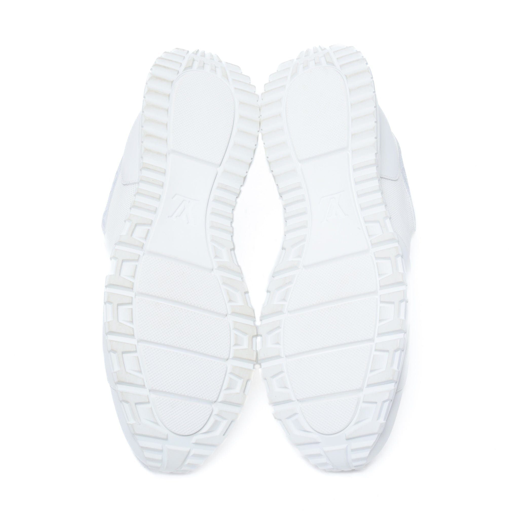 Louis Vuitton Run Away Sneaker Monogram White Size US 9.5 / EU 42-43 - 7 Thumbnail