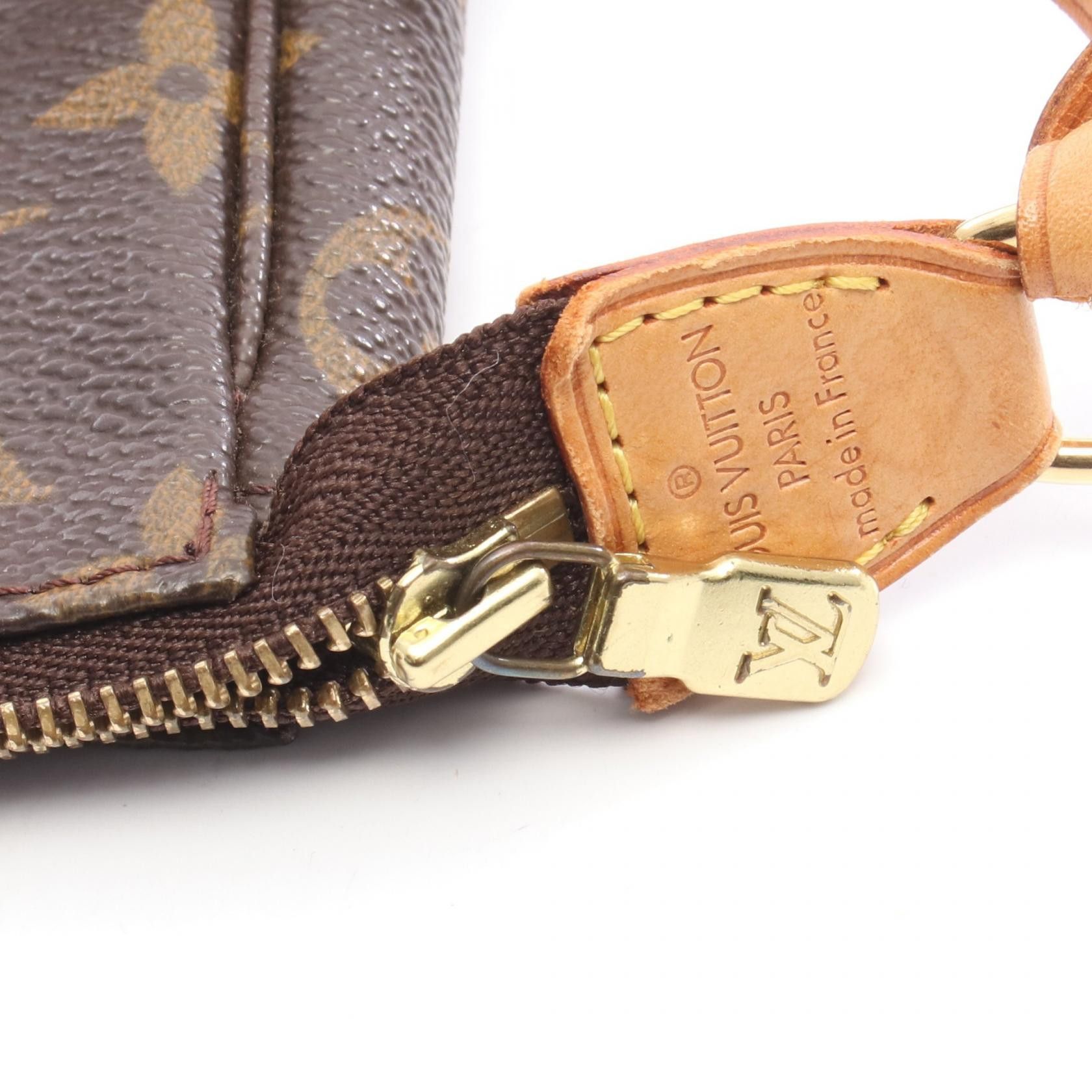 Louis Vuitton Louis Vuitton Louis Vuitton Pochette Accessoires Monogram Handbag Textile Handbag M51980 DUTY FREE for USA Size ONE SIZE - 8 Thumbnail