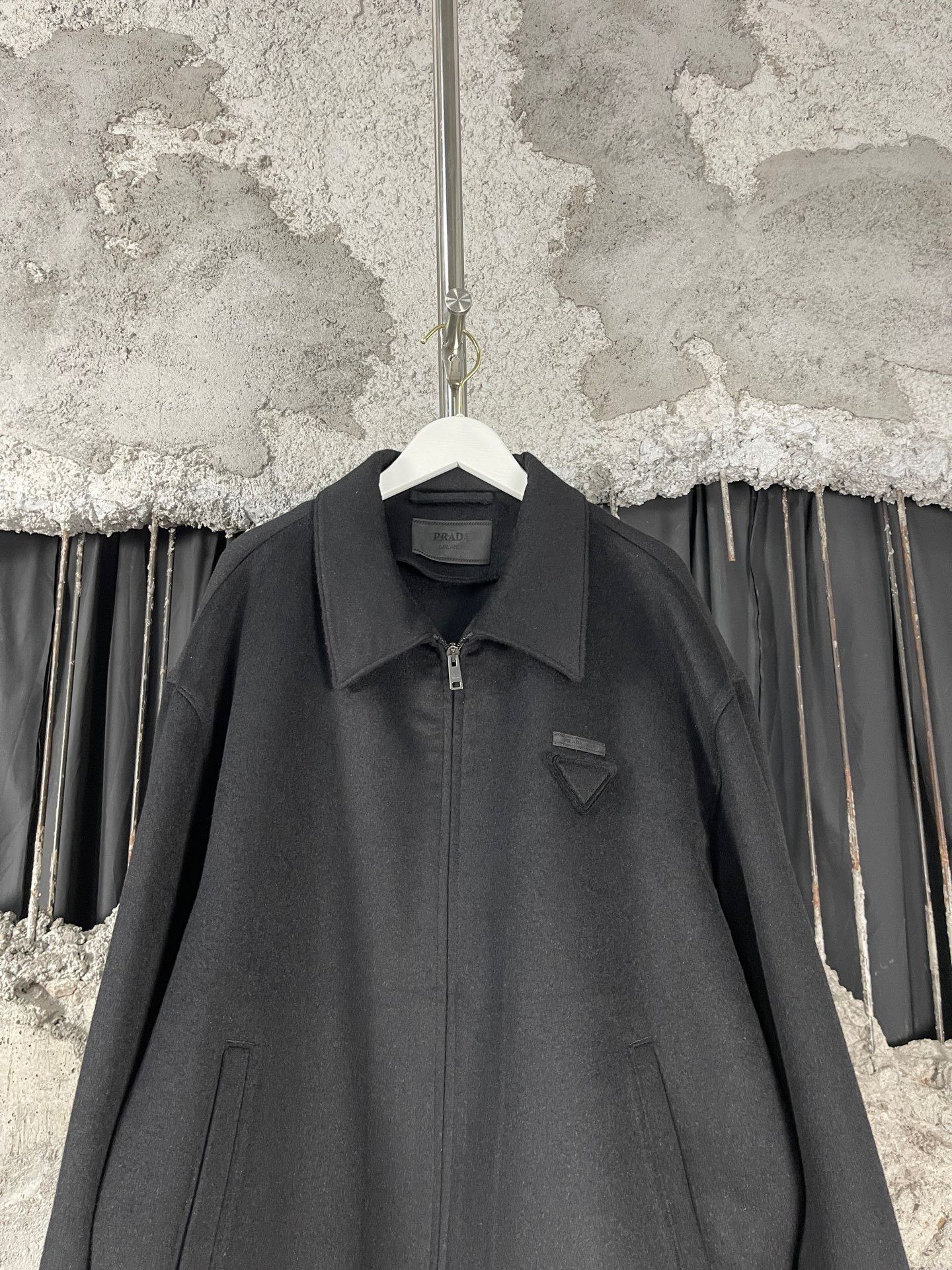 Prada Prada Fall/Winter 25 Wool Cashmere Boxy Jacket Size US M / EU 48-50 / 2 - 3 Thumbnail