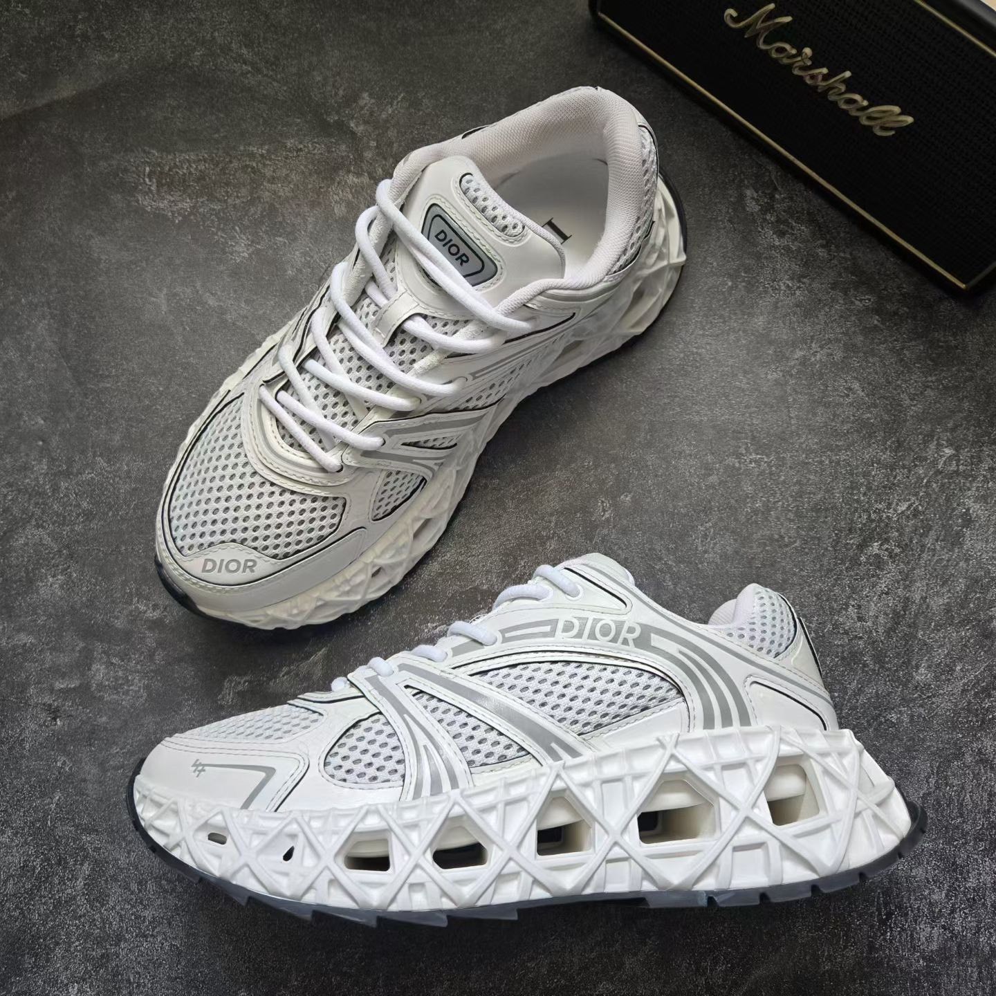 Dior DIOR B35 White Shoes Size US 8 / EU 41 - 3 Thumbnail