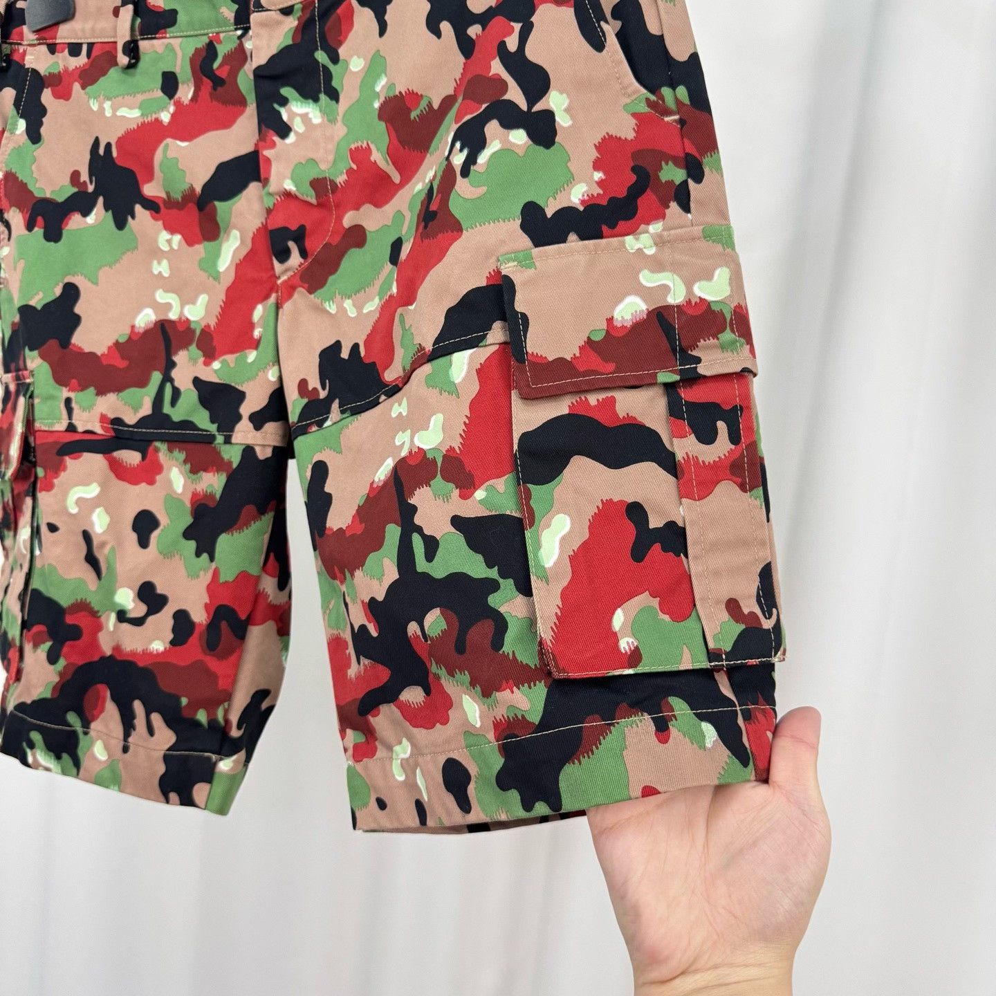 Valentino Valentino Camouflage Cargo Shorts Size US 32 / EU 48 - 4 Thumbnail