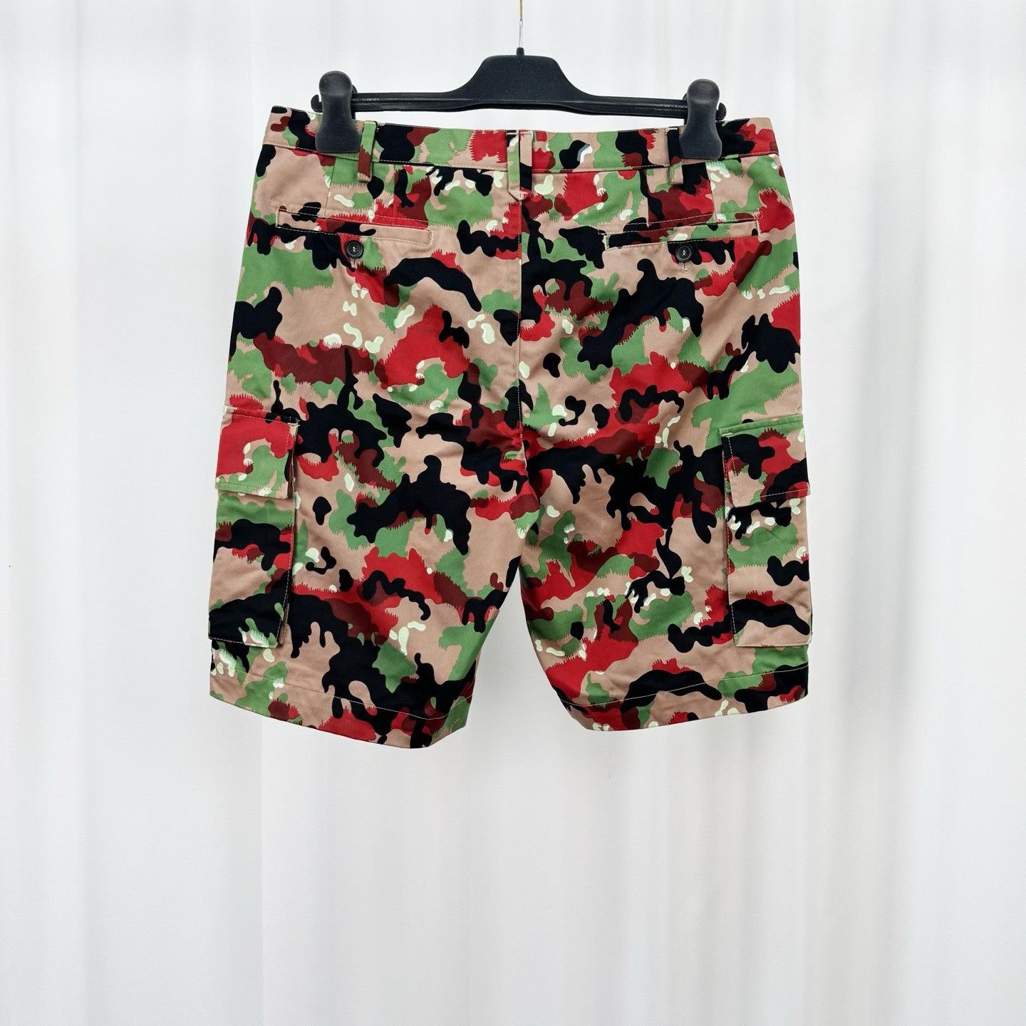Valentino Valentino Camouflage Cargo Shorts Size US 32 / EU 48 - 2 Thumbnail