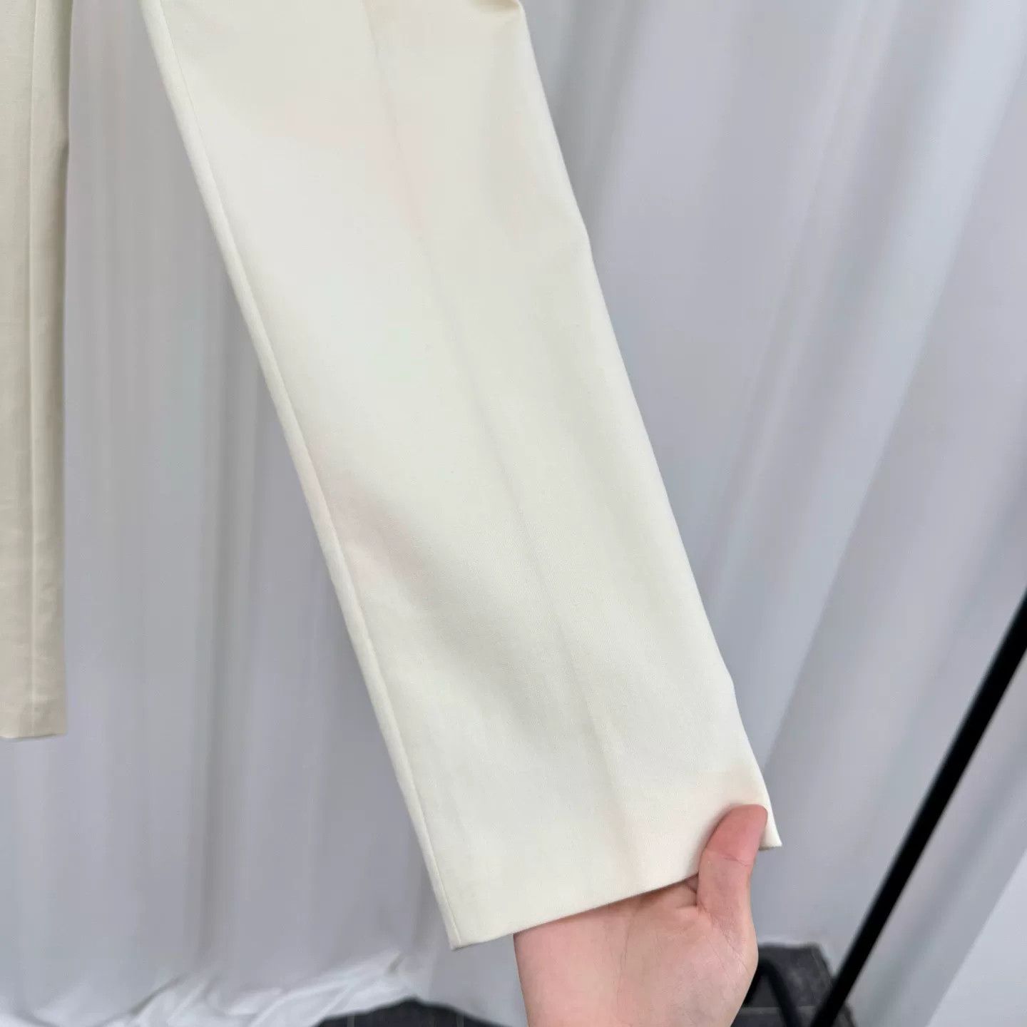 Gucci Gucci White Casual Trousers Size US 40 / EU 56 - 4 Thumbnail