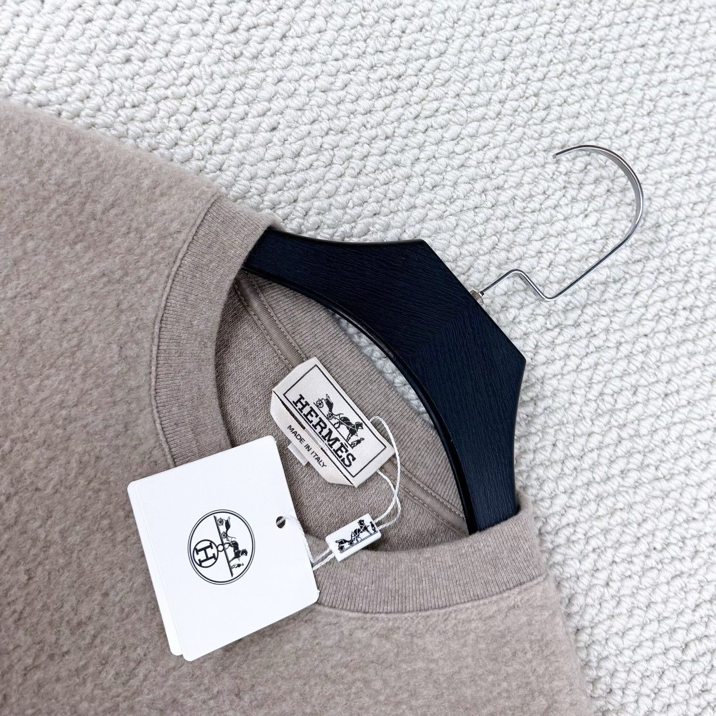 Hermes Hermes FW22 Beige Diamond Patchwork Wool Knit Size US S / EU 44-46 / 1 - 3 Thumbnail