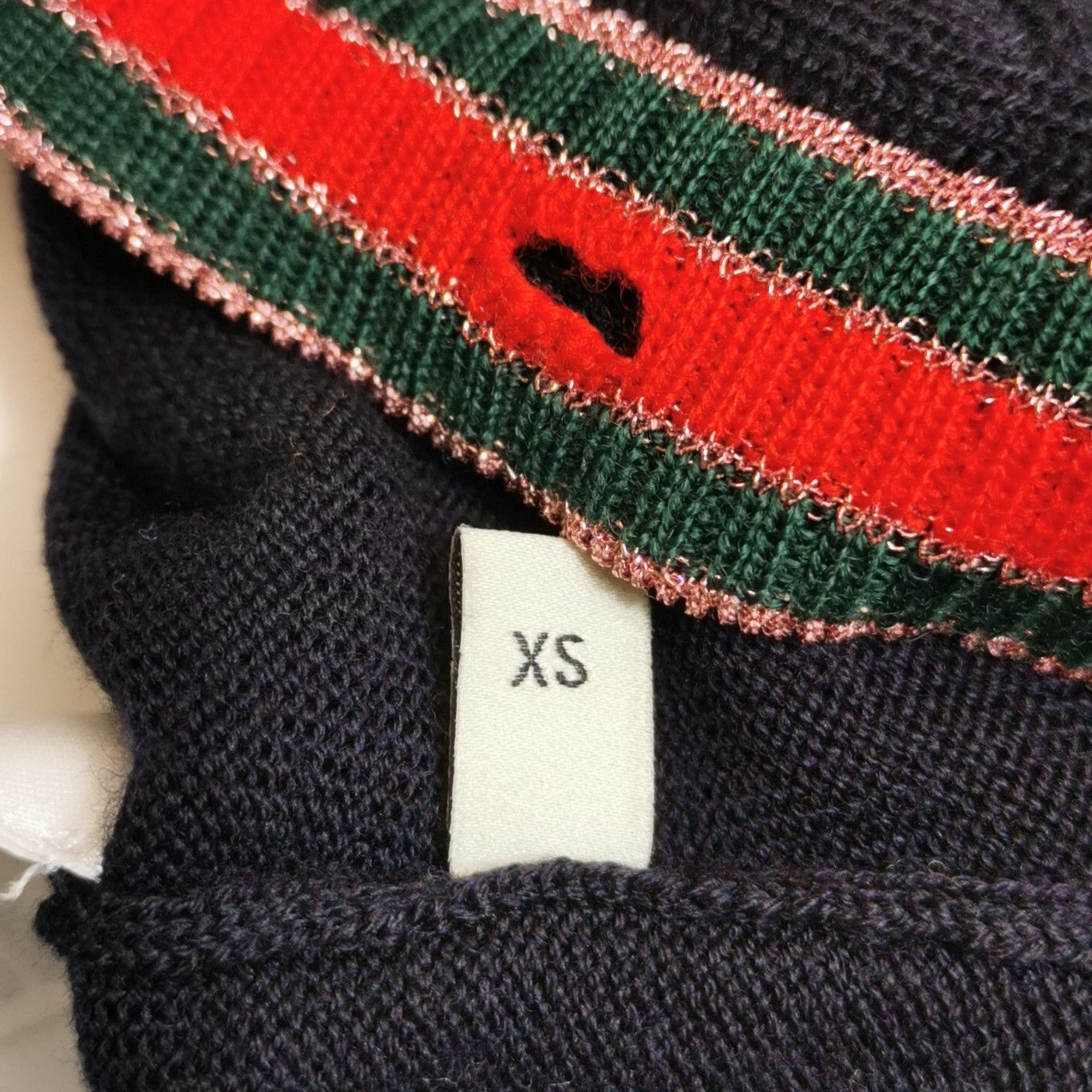 Gucci Gucci GG Pearl Button V-Neck Cardigan Size XS Size XS / US 0-2 / IT 36-38 - 6 Thumbnail