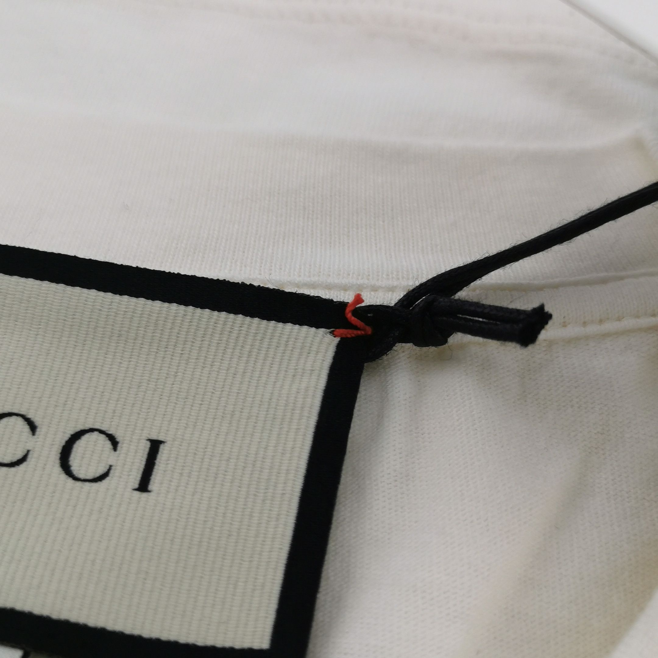 Gucci Gucci Graphic Long Sleeve T-Shirt Size S Size US S / EU 44-46 / 1 - 8 Thumbnail