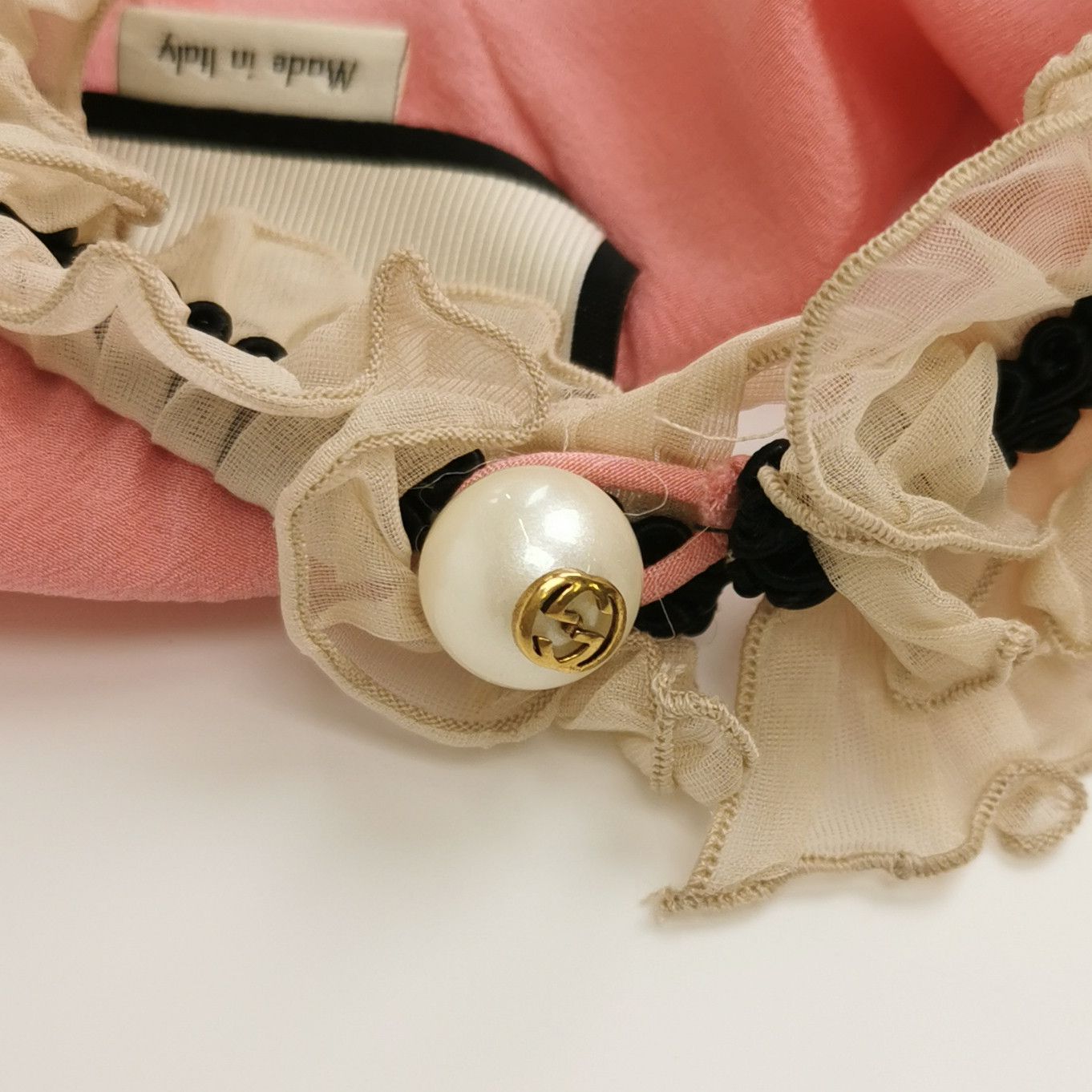 Gucci Gucci Silk Ruffle Sleeveless Blouse Size 42 Size M / US 6-8 / IT 42-44 - 3 Thumbnail