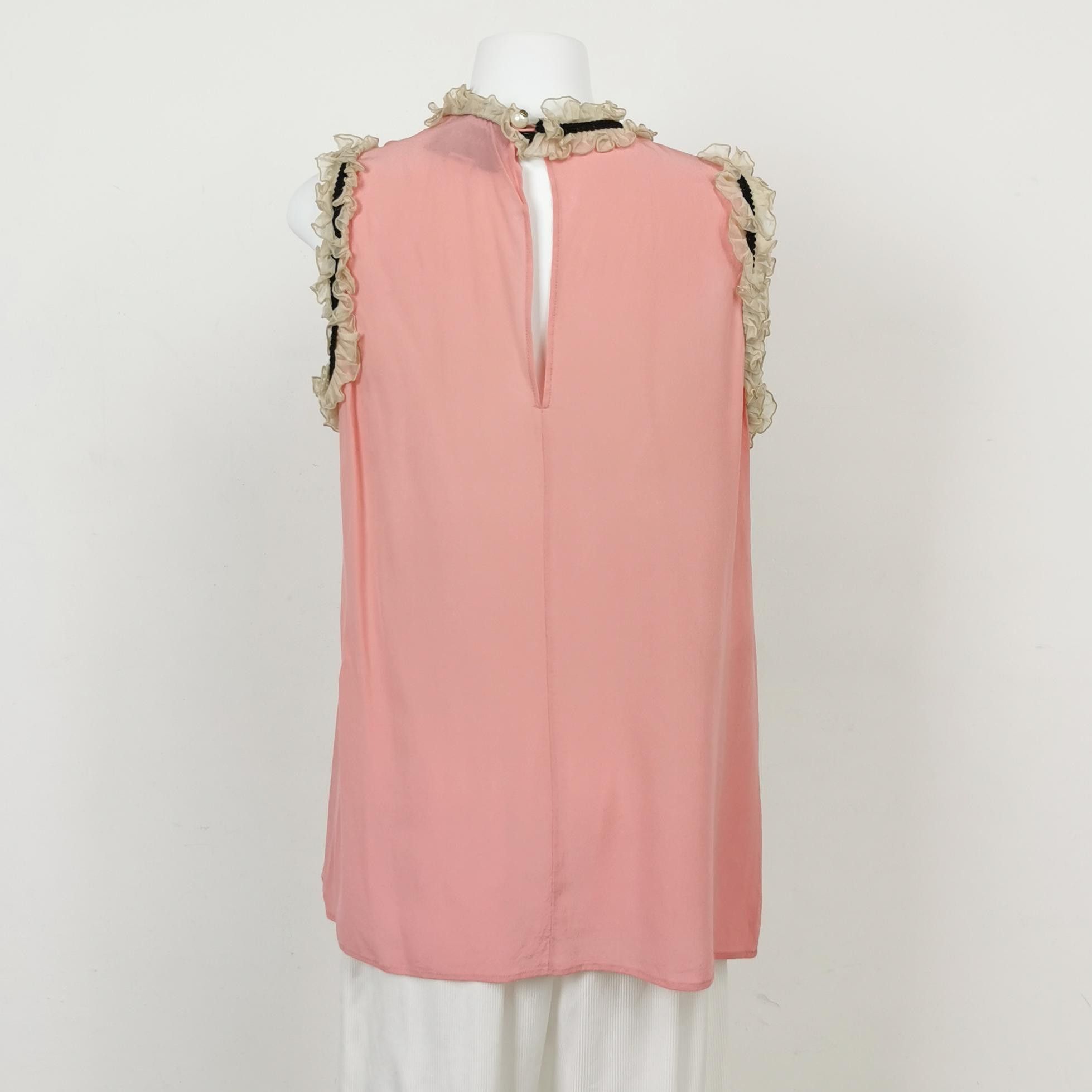 Gucci Gucci Silk Ruffle Sleeveless Blouse Size 42 Size M / US 6-8 / IT 42-44 - 2 Thumbnail