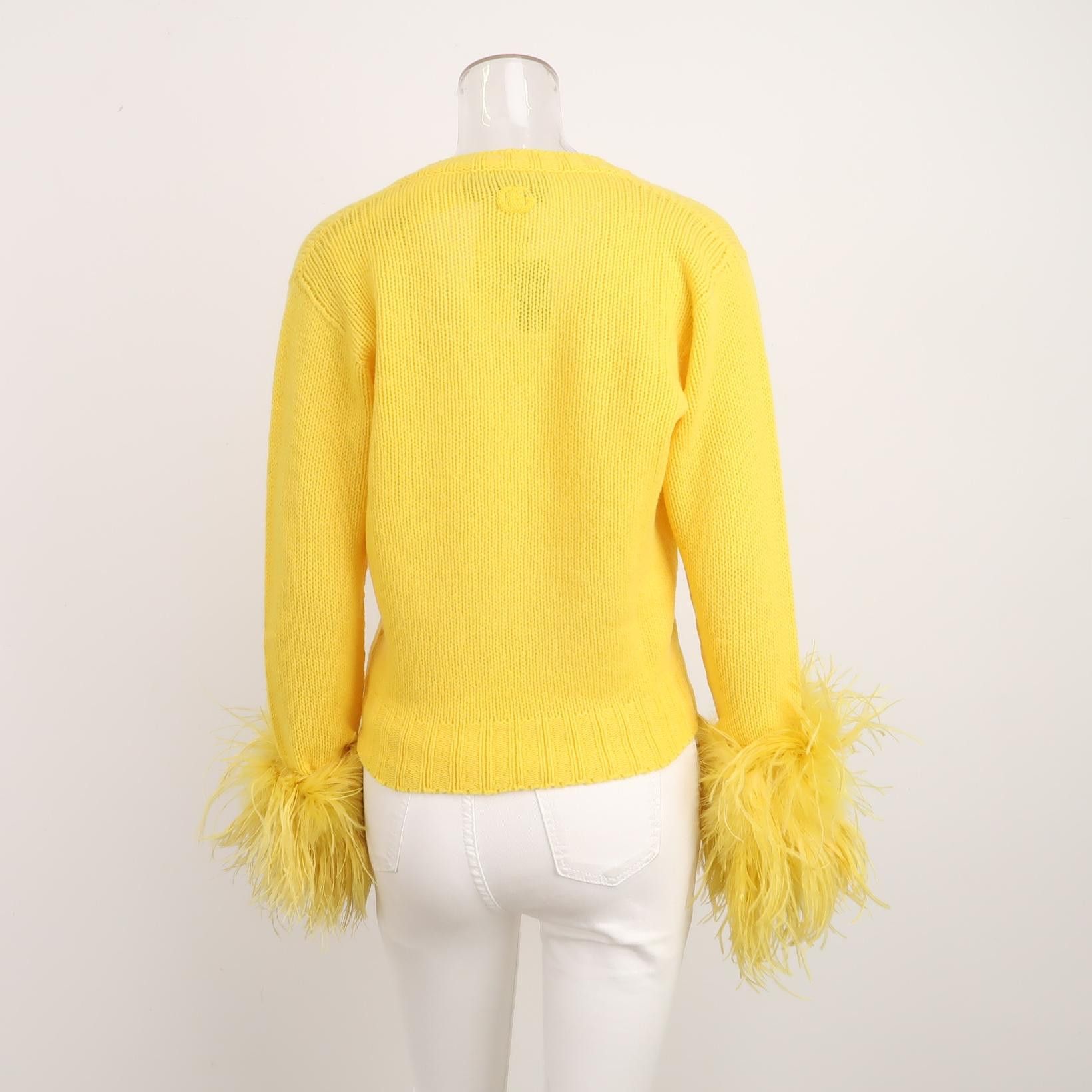 Gucci Gucci Feather Trim V-Neck Sweater Size XXS Size XXS / US 00 / IT 34 - 2 Thumbnail