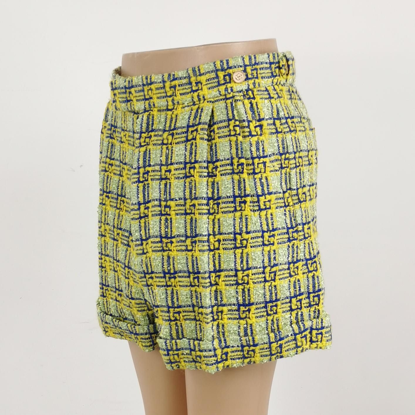 Gucci Gucci Plaid Tweed Shorts Size 38 Size 26" / US 2 / IT 38 - 2 Thumbnail