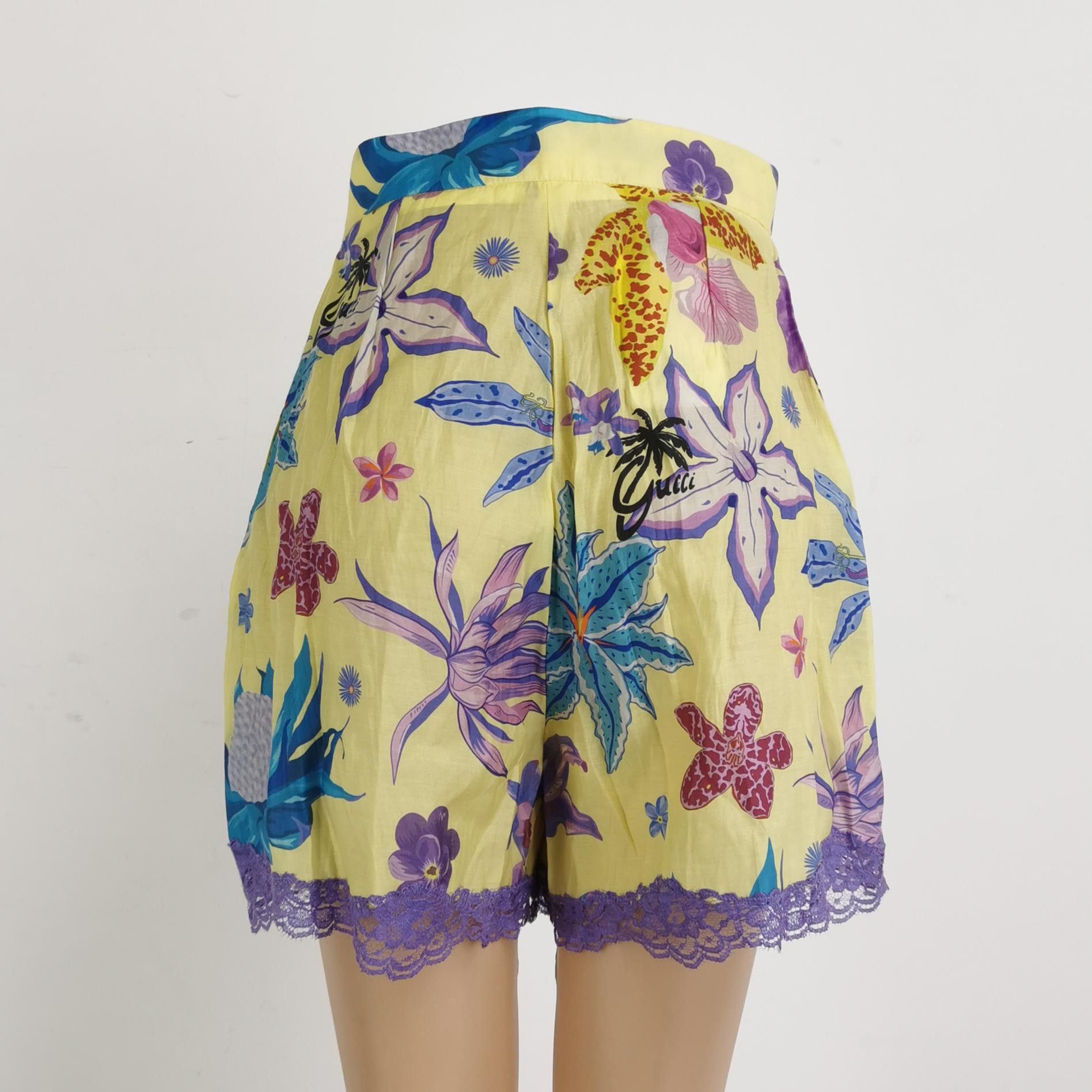 Gucci Gucci Floral Lace Hem Shorts Size 36 Size 25" / US 0 / IT 36 - 3 Thumbnail