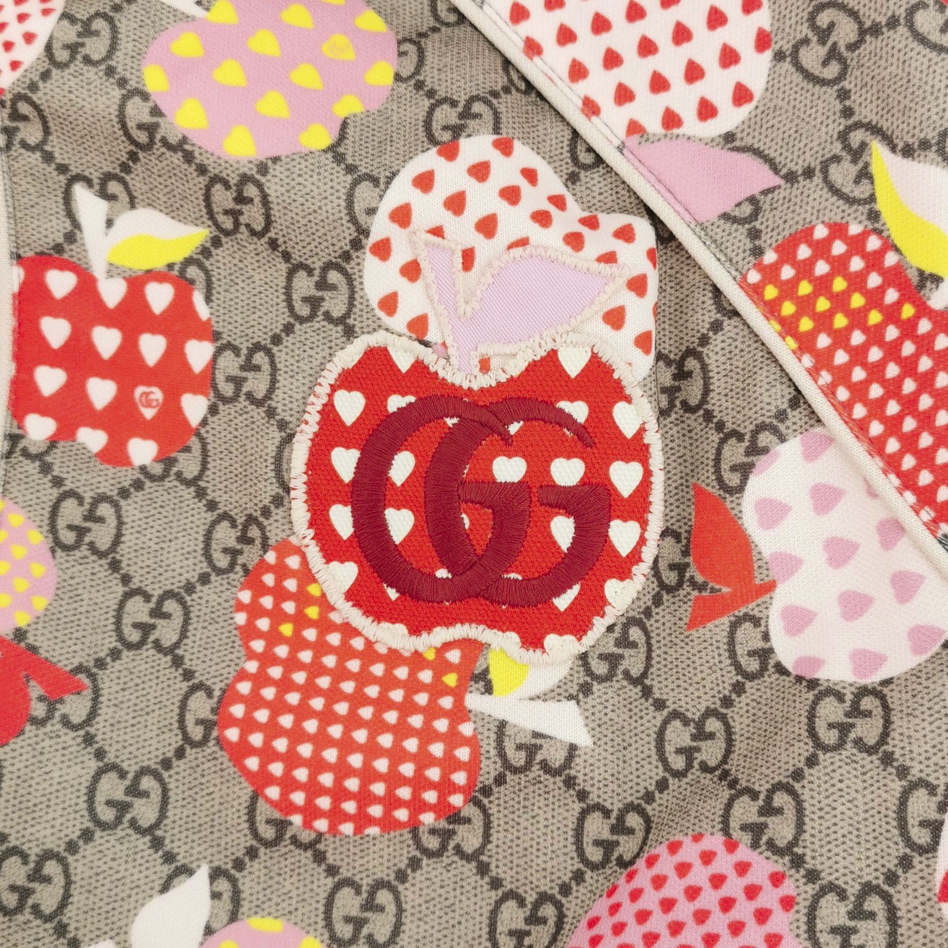 Gucci Gucci Apple Heart Print Hoodie XS Size US XS / EU 42 / 0 - 4 Thumbnail